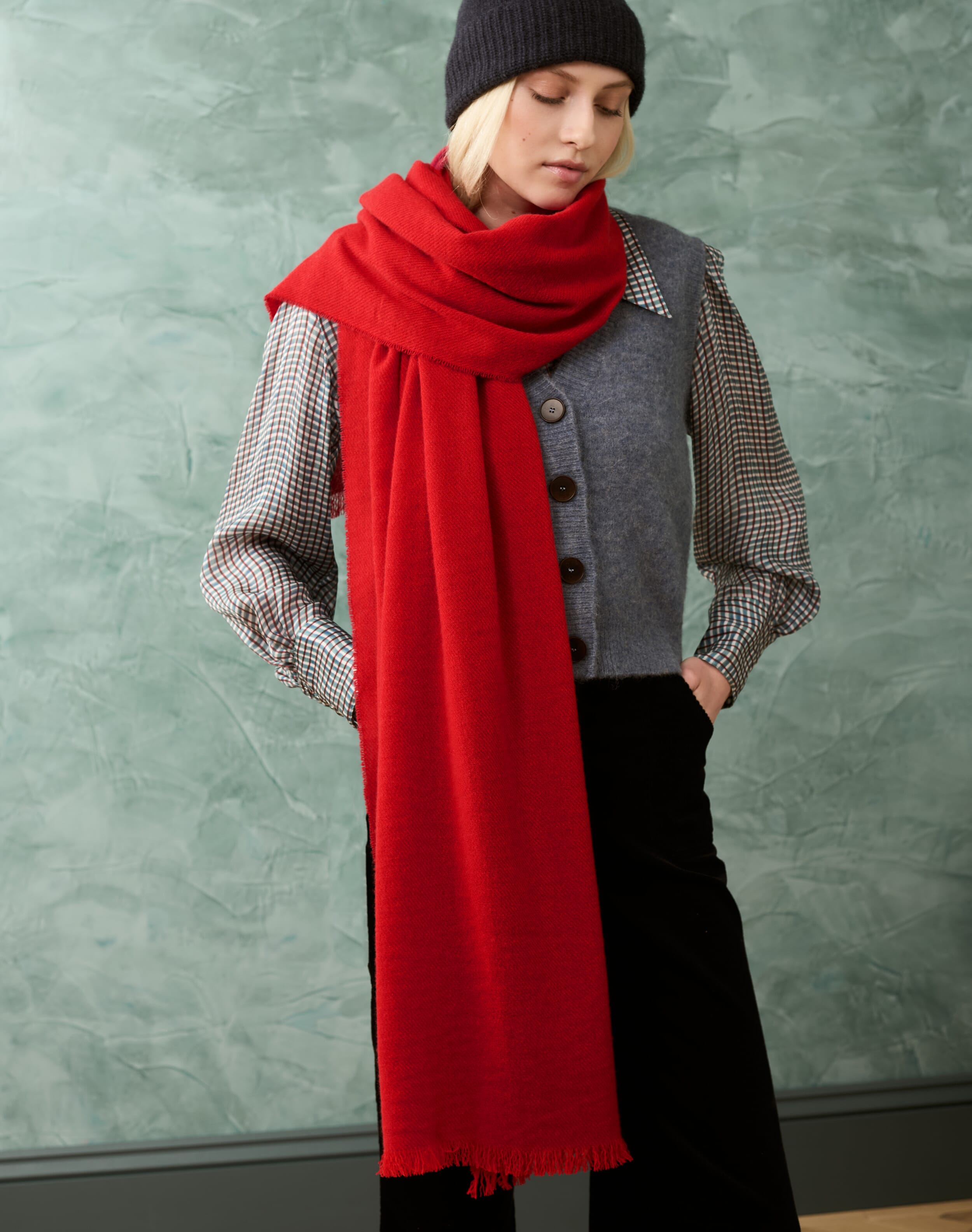 Brora Cashmere Stole Crimson