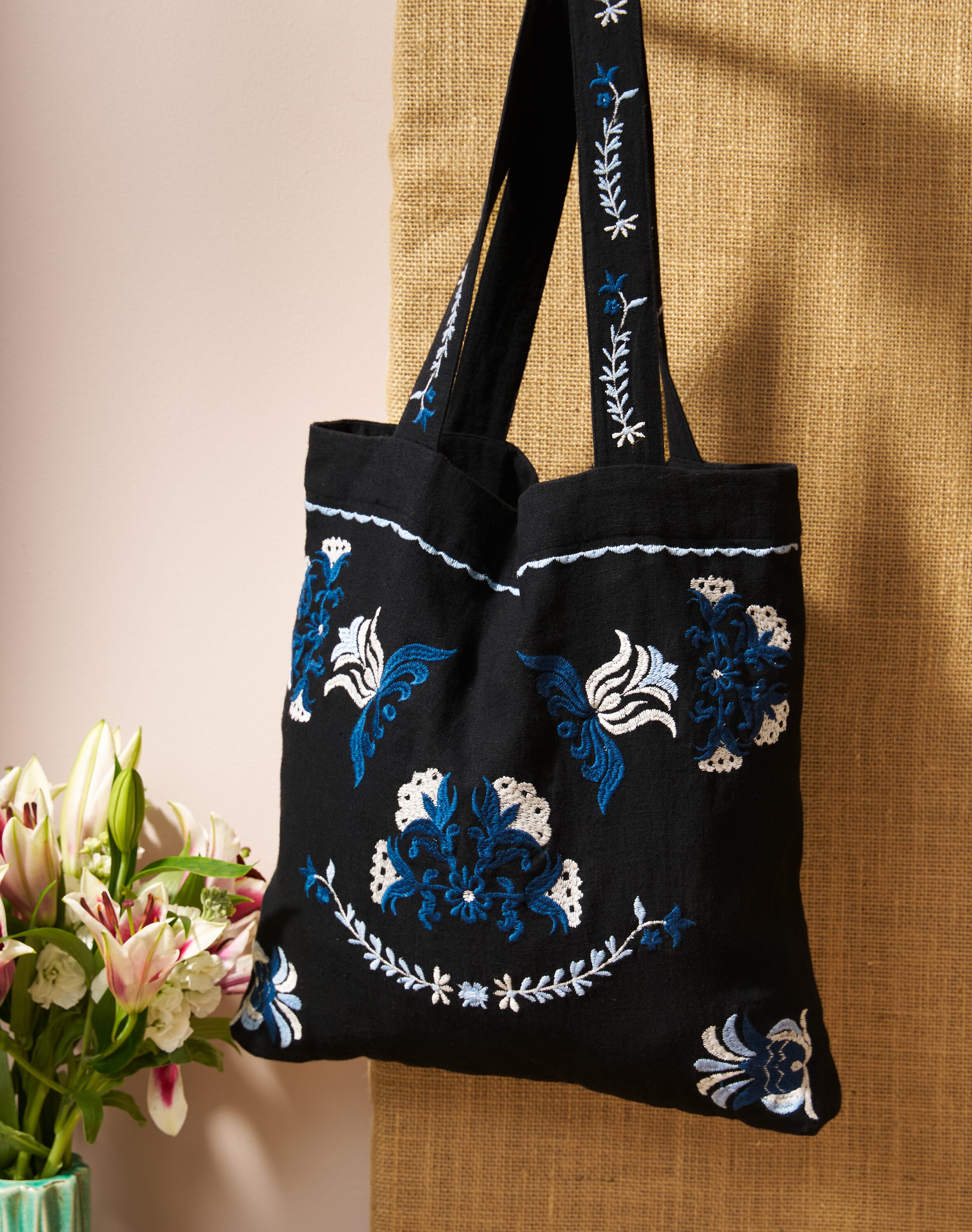 Brora Embroidered Tote Bag Black