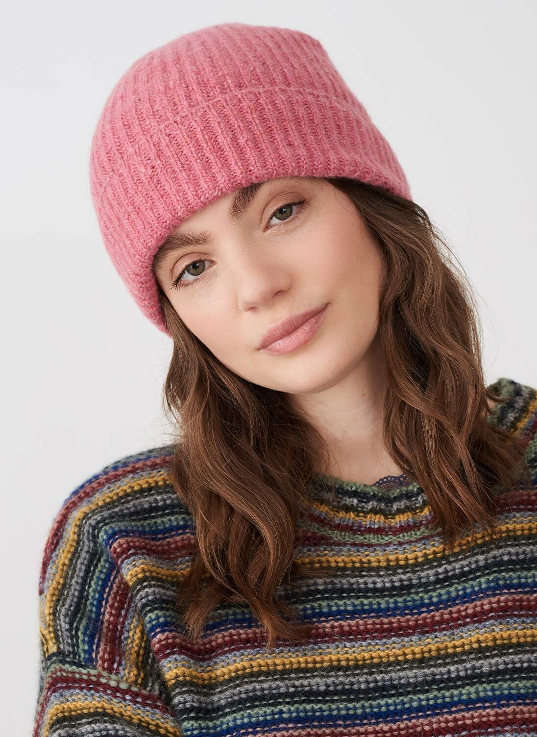 Old Rose Cashmere Donegal Ribbed Hat | Cashmere Hats | Brora