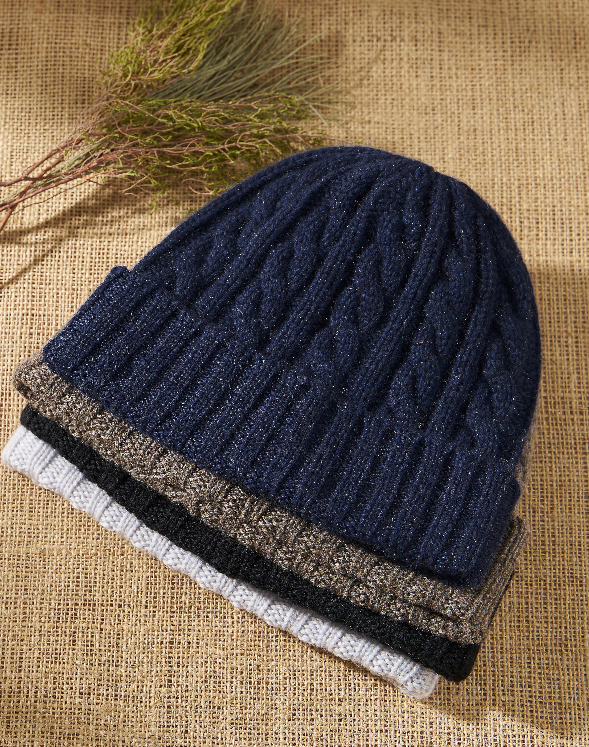 Brora Cashmere Cable Rib Hat French