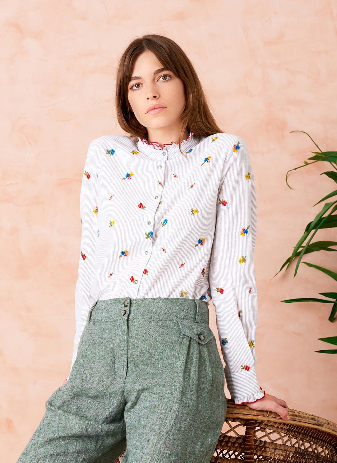 bibiy　DORA PEPURAMU TEE　ホワイト 新品タグ付き】Bibiy. DORA PEPURAMU TEE - メルカリ