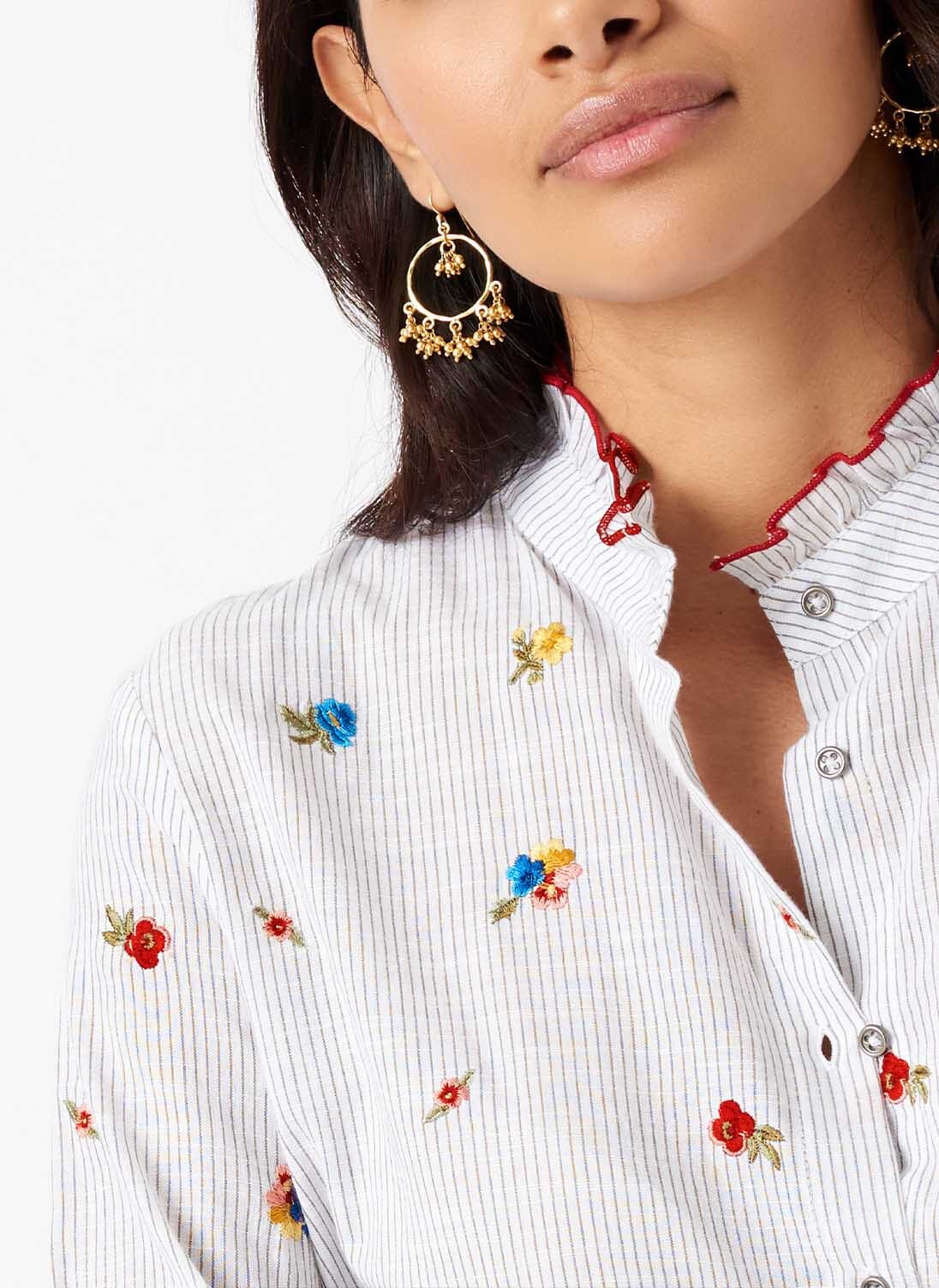 Bibiy.DORA PEPURAMU TEE トップス　ホワイト 新品タグ付き】Bibiy. DORA PEPURAMU TEE - メルカリ