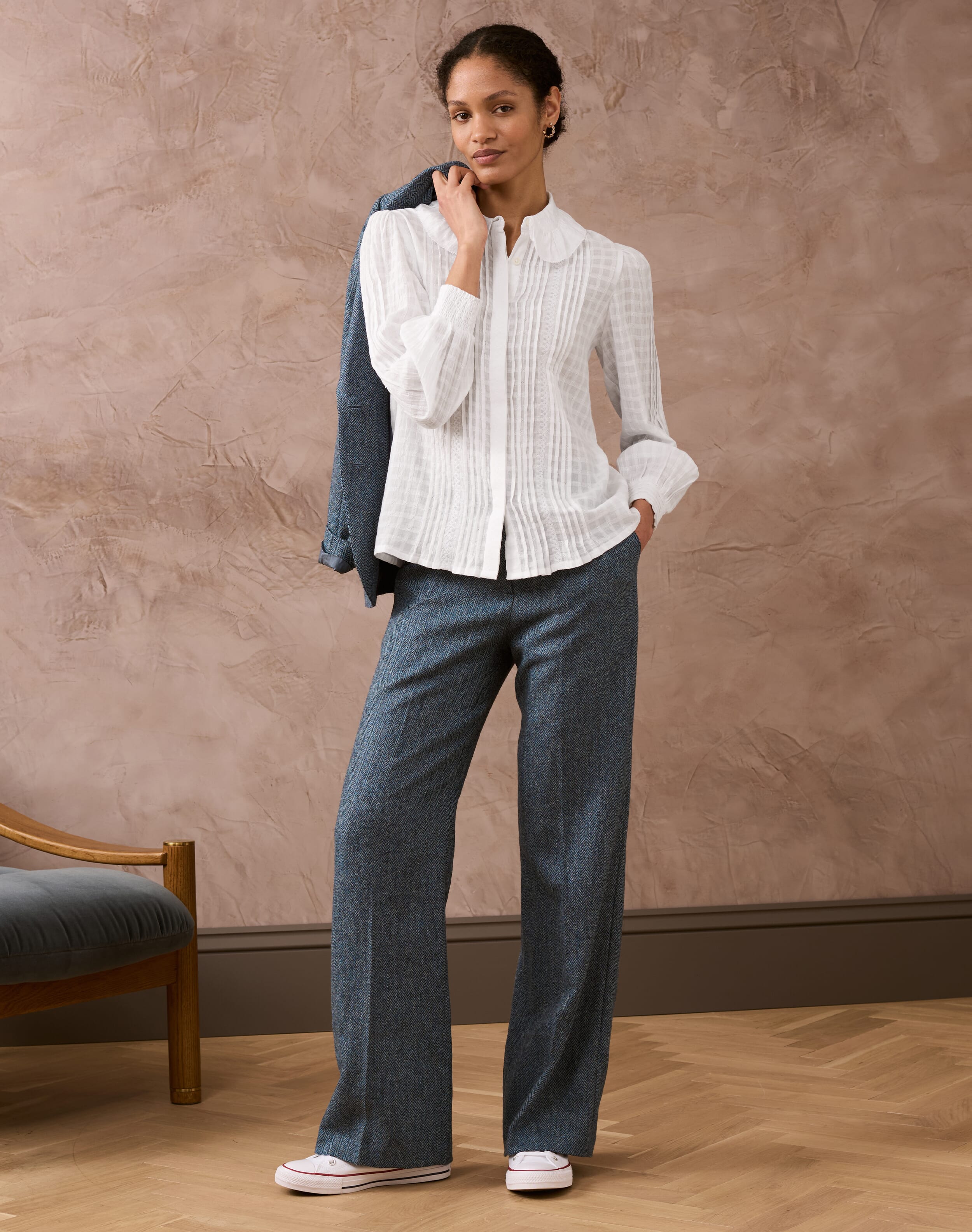 White Organic Frill Collar Blouse | Women's Blouses | Brora