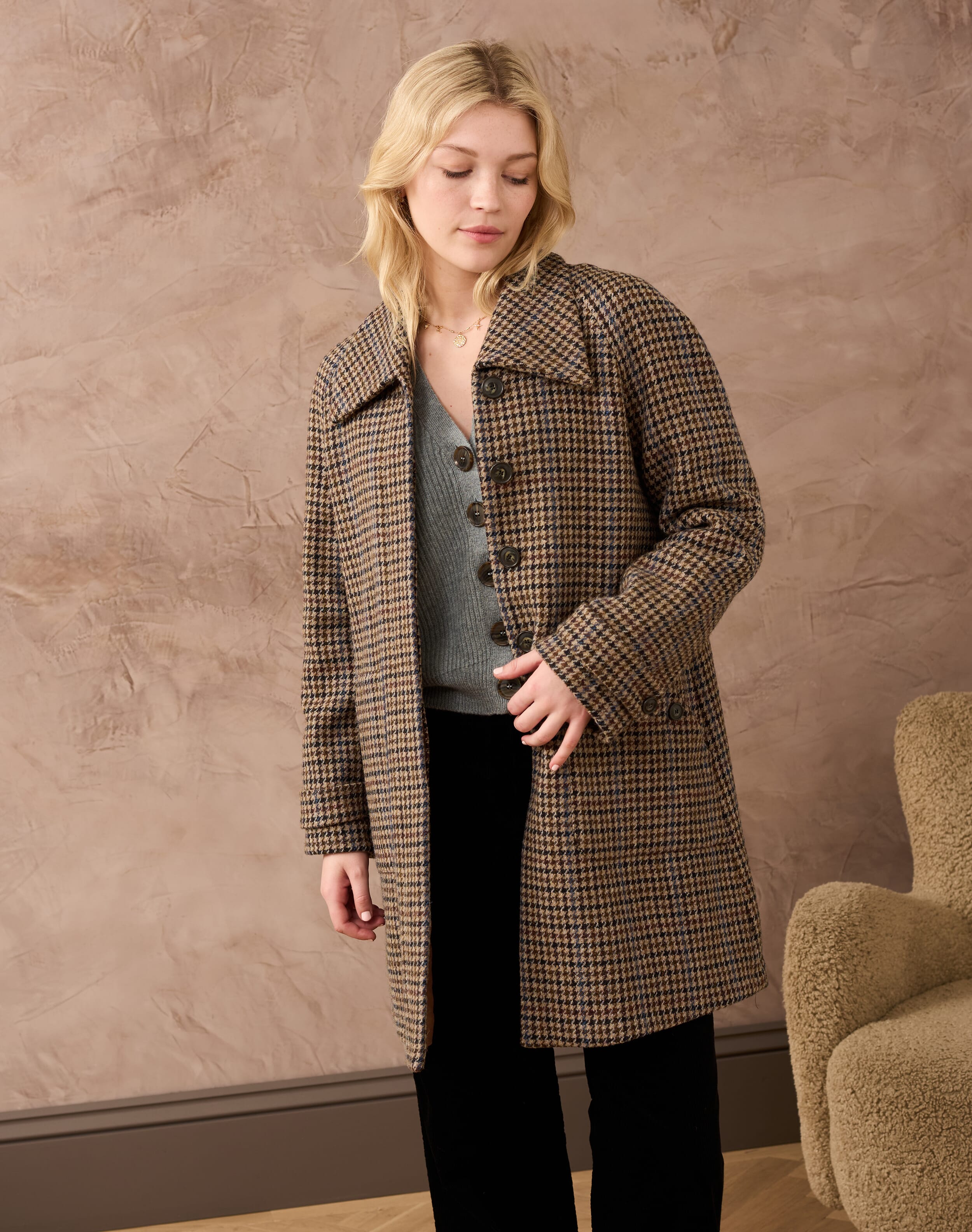 Brora Harris Tweed Swing Coat Walnut &