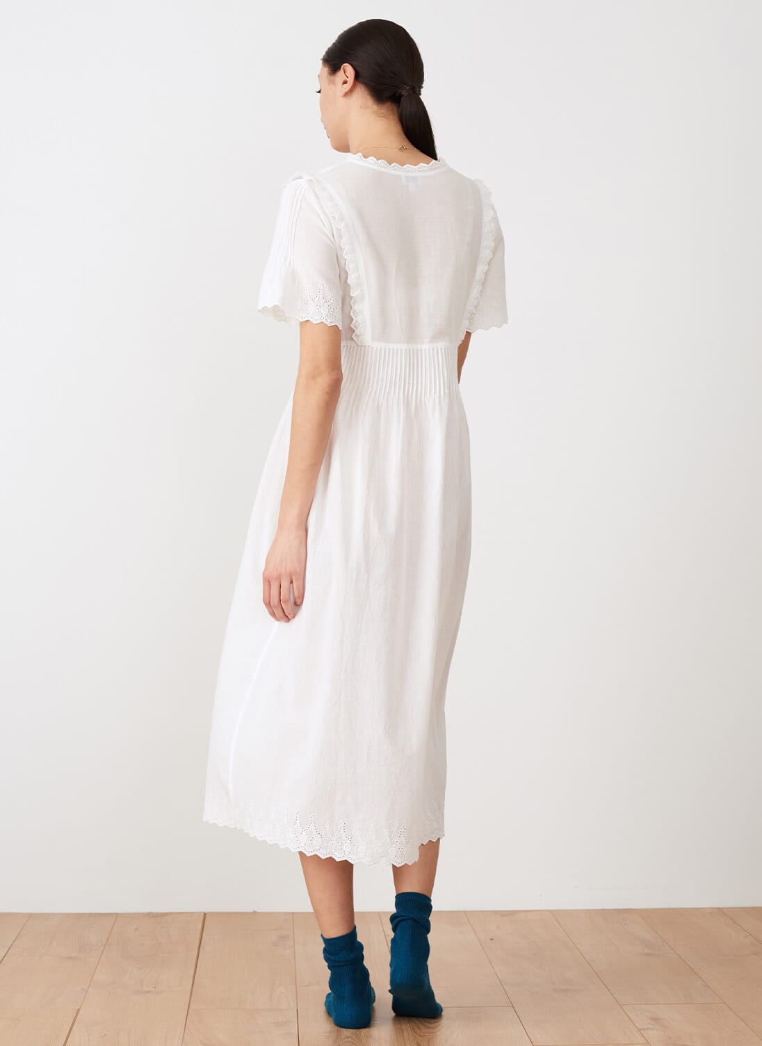 White Organic Cotton Lace Trim Nighty | Women's Nightwear | Brora