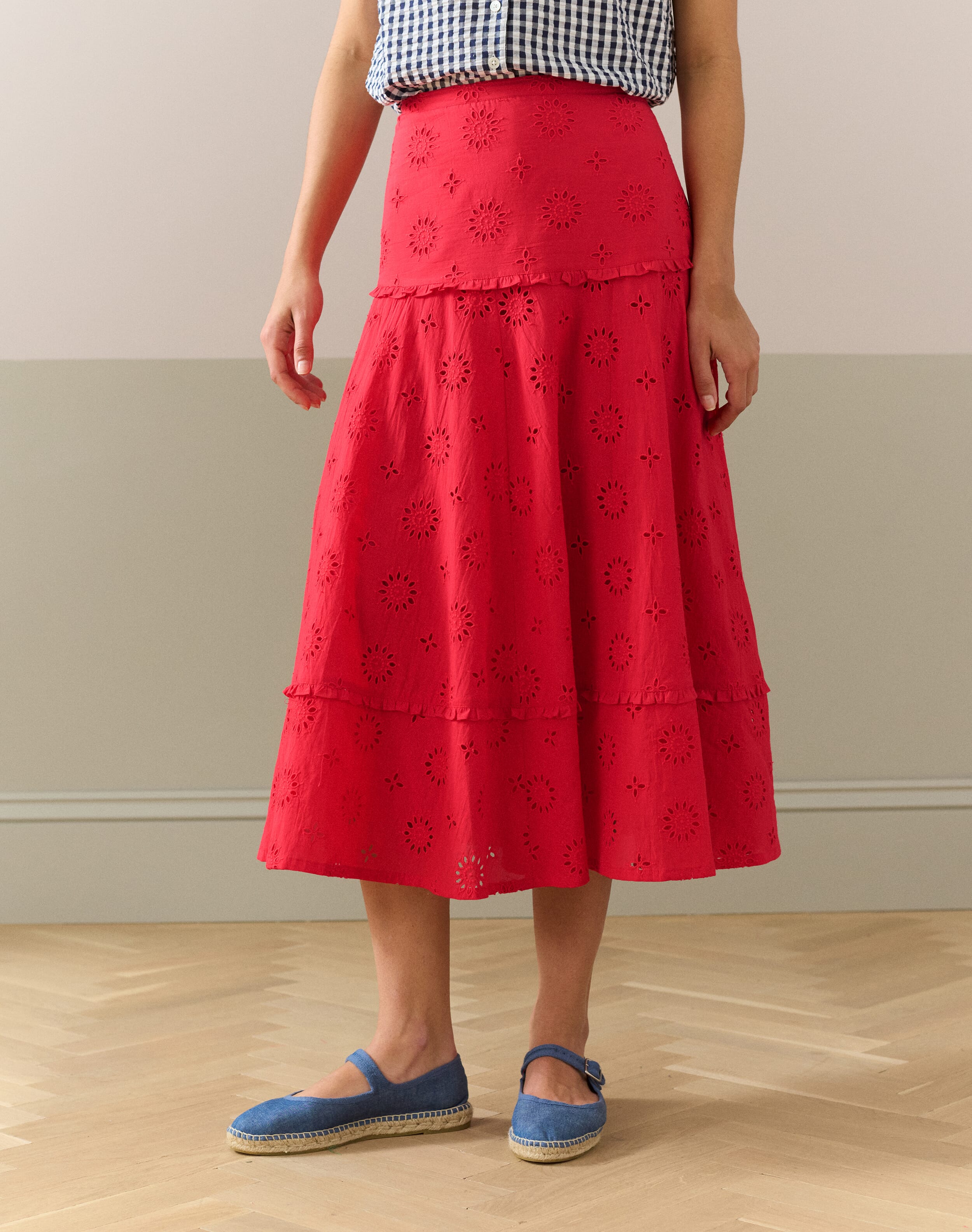 Broderie skirt ★ coral