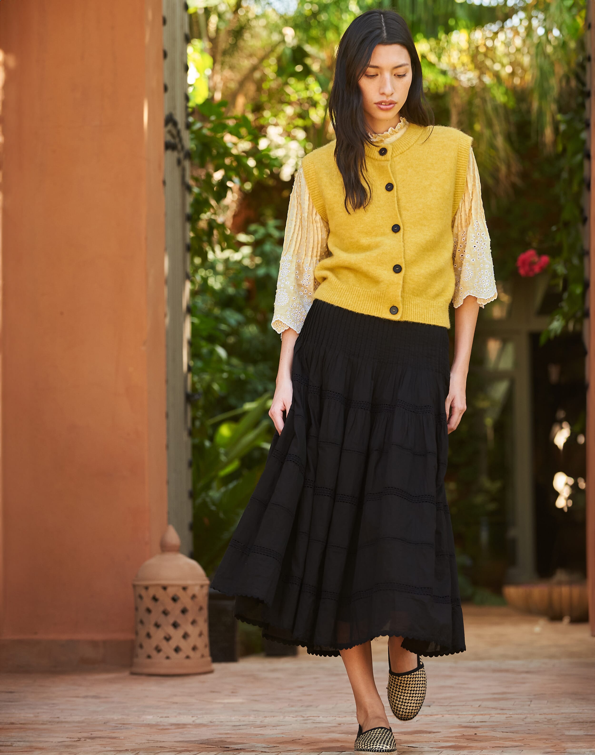 【PORTERNA】25SS★ PRTN) Pintuck Flare Mid Length Skirt TWO08886-copy.jpg?v=1747325458