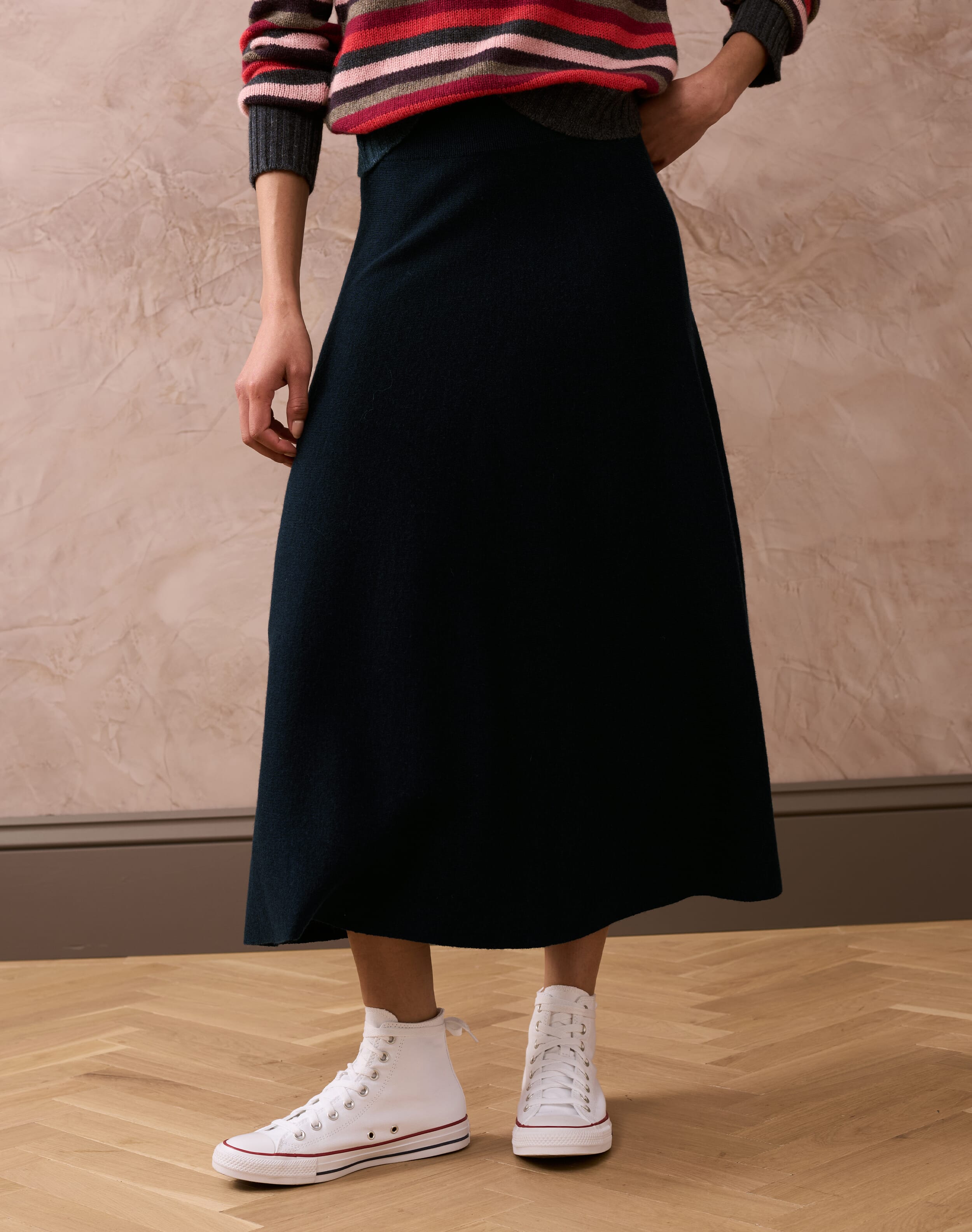 Komodo Kenji_skirt_navy main image 1