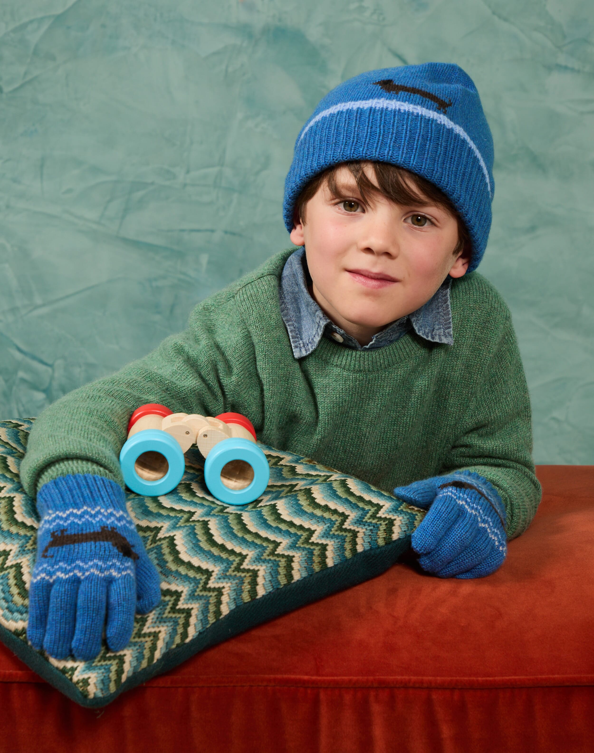 Brora Cashmere Dachshund Gloves China