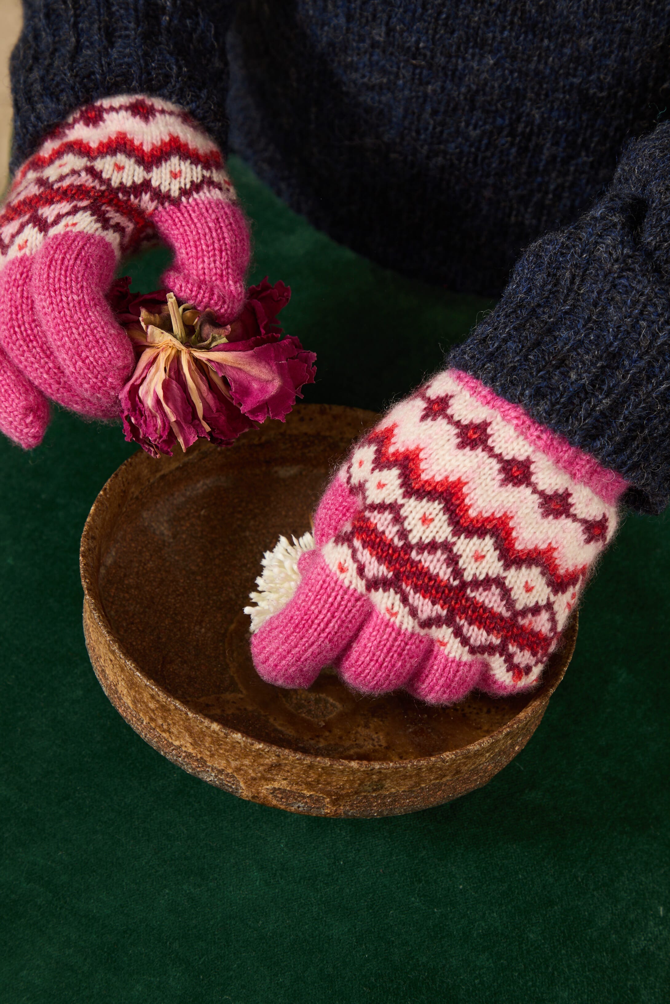 Brora Cashmere Fair Isle Gloves Foxglove