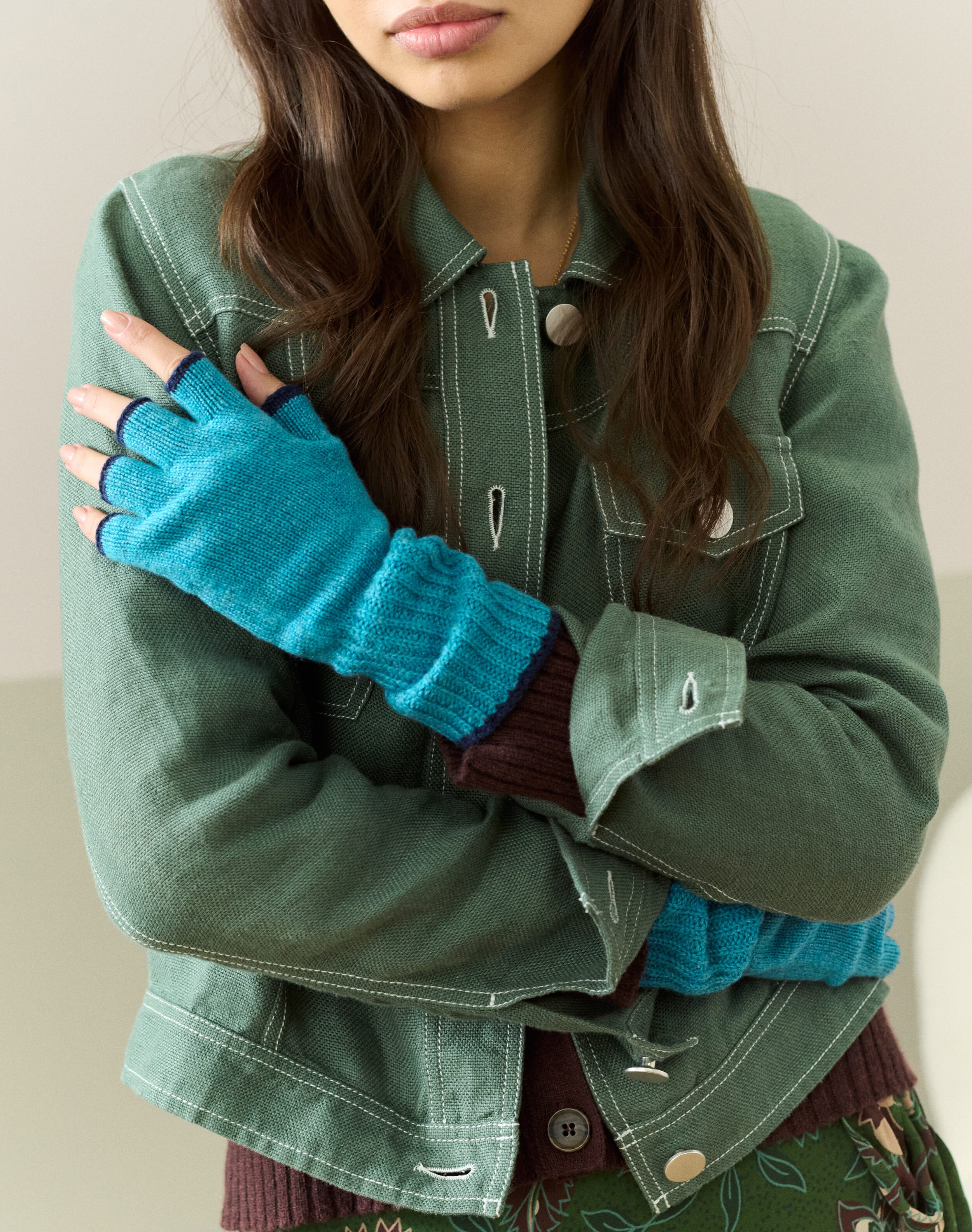 Brora Women's Cashmere Fingerless Gloves Cherry & french