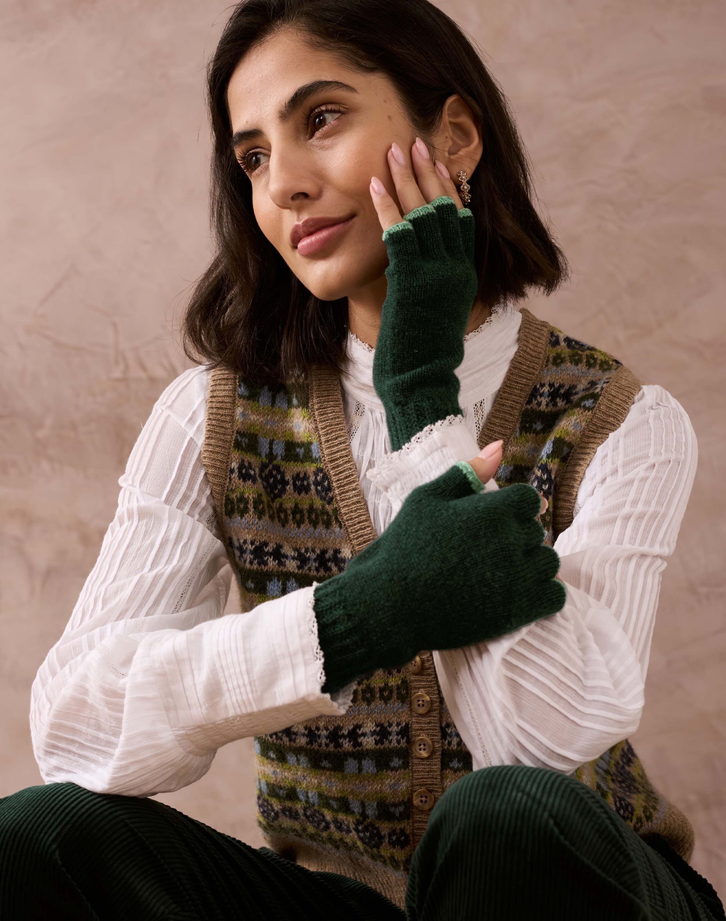 Brora Women s Cashmere Fingerless Gloves Pine thyme