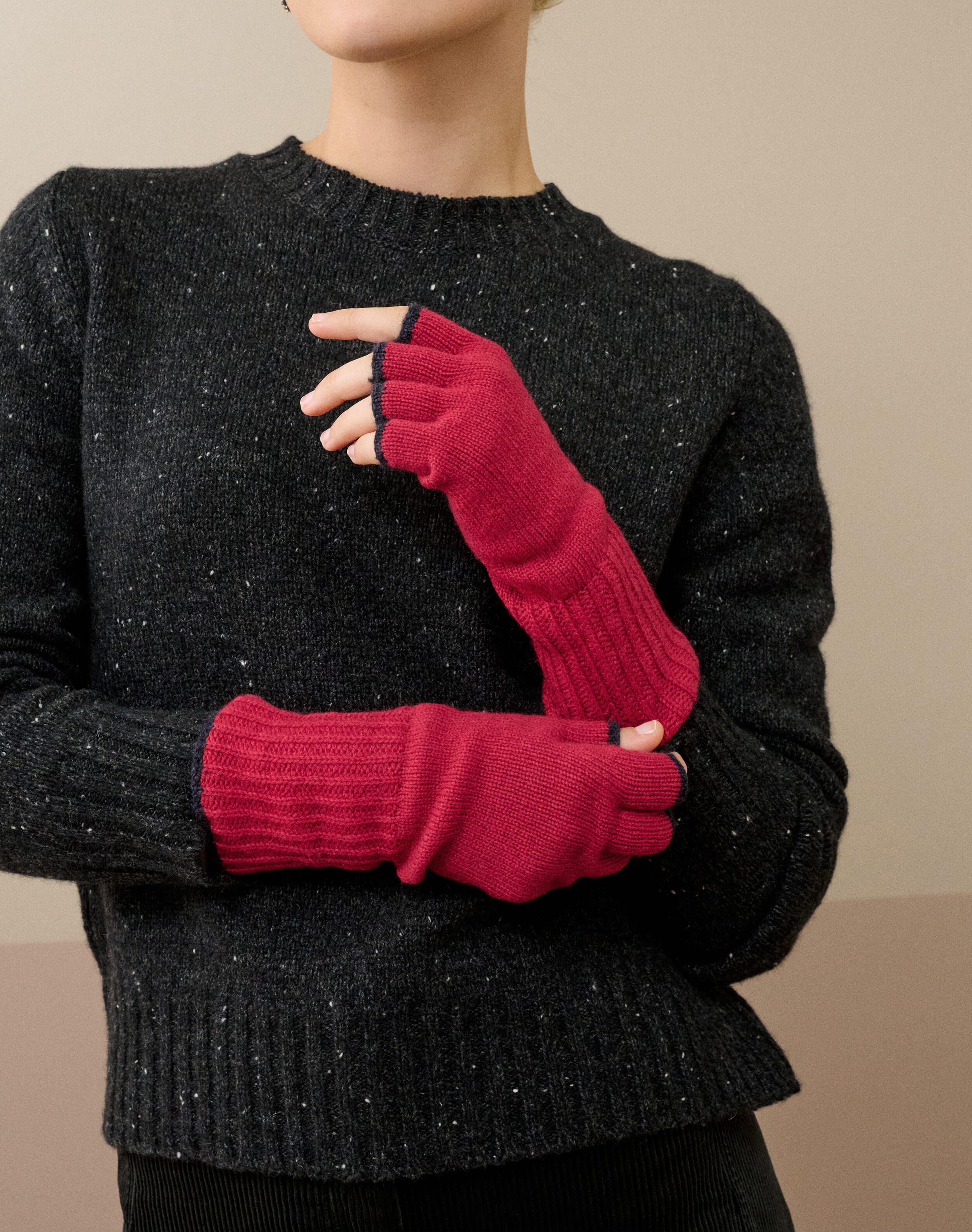 Brora Crystal & Pearl Bumble Bee Brooch Kingfisher & ruby - 2