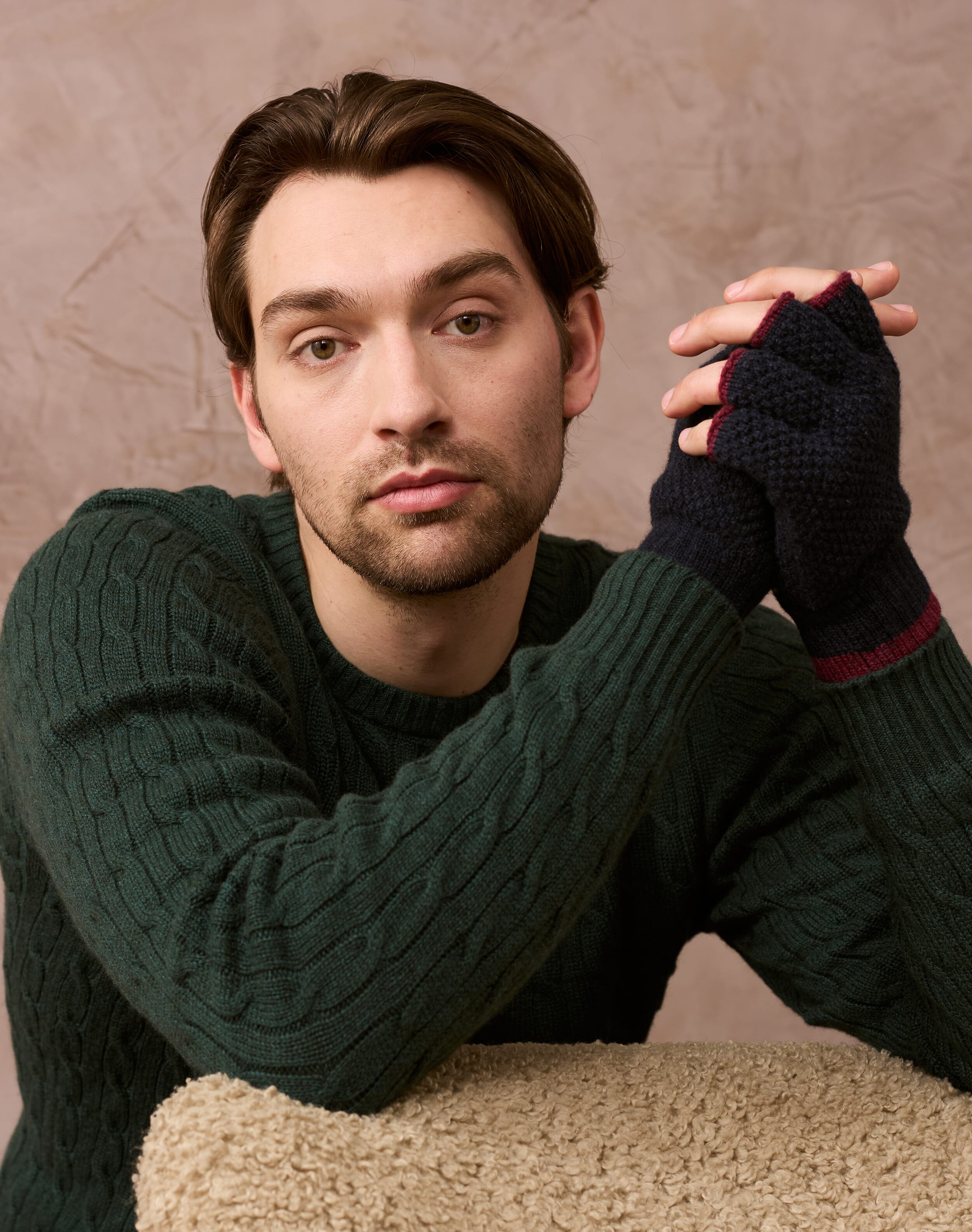 Brora Men s Cashmere Tipped Fingerless Gloves cranberry