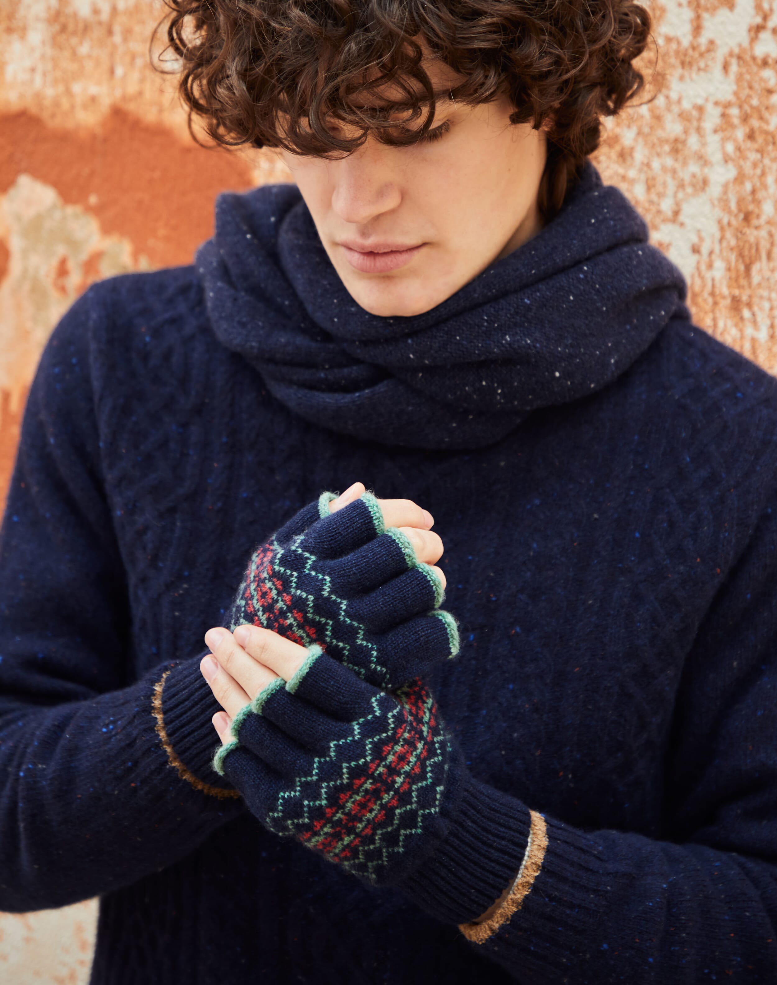 Brora Men's Cashmere Folk Fingerless Gloves French Navy