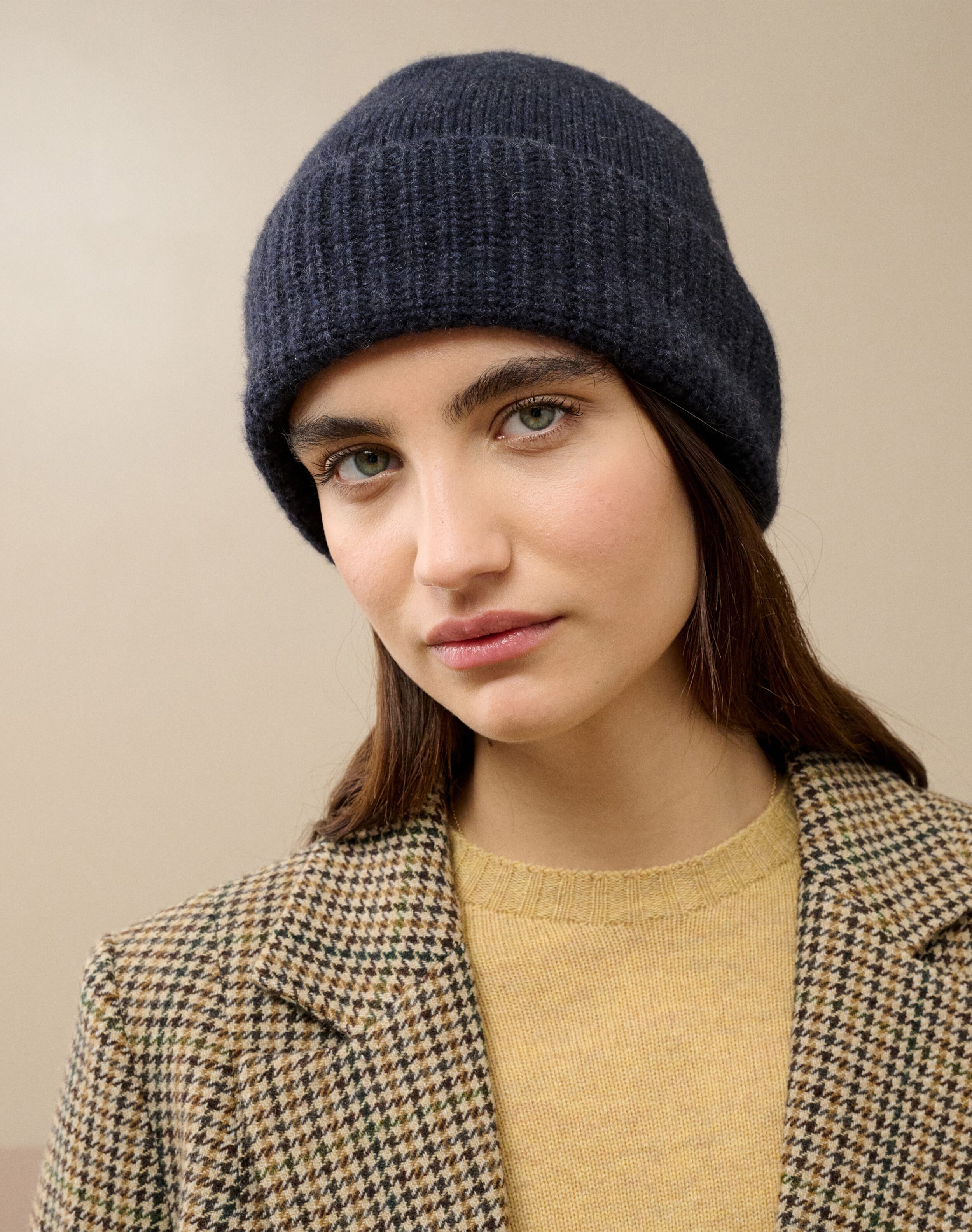 Brora Cashmere Beanie Black