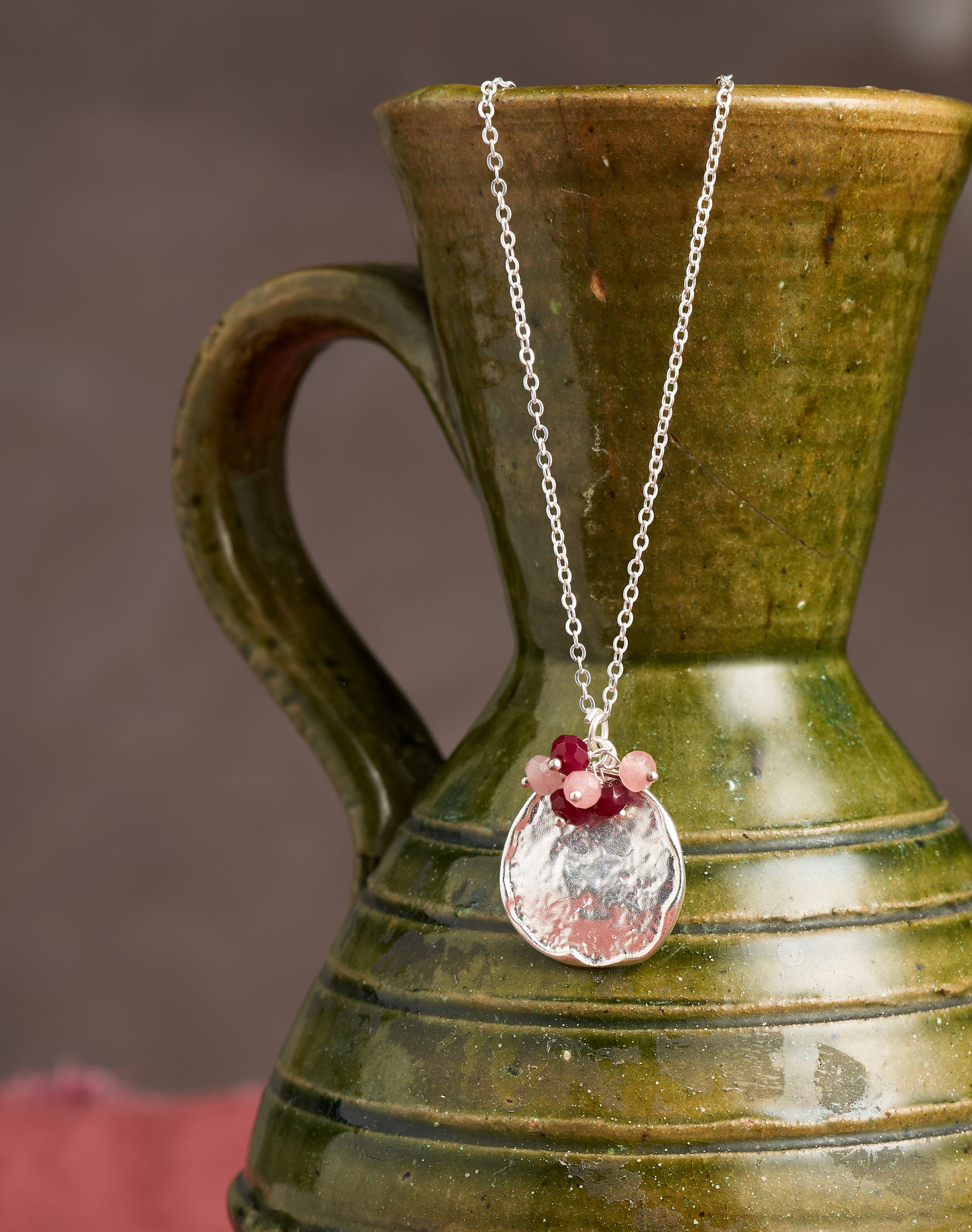 Brora Silver Bead Hammered Disc Necklace Silver garnet