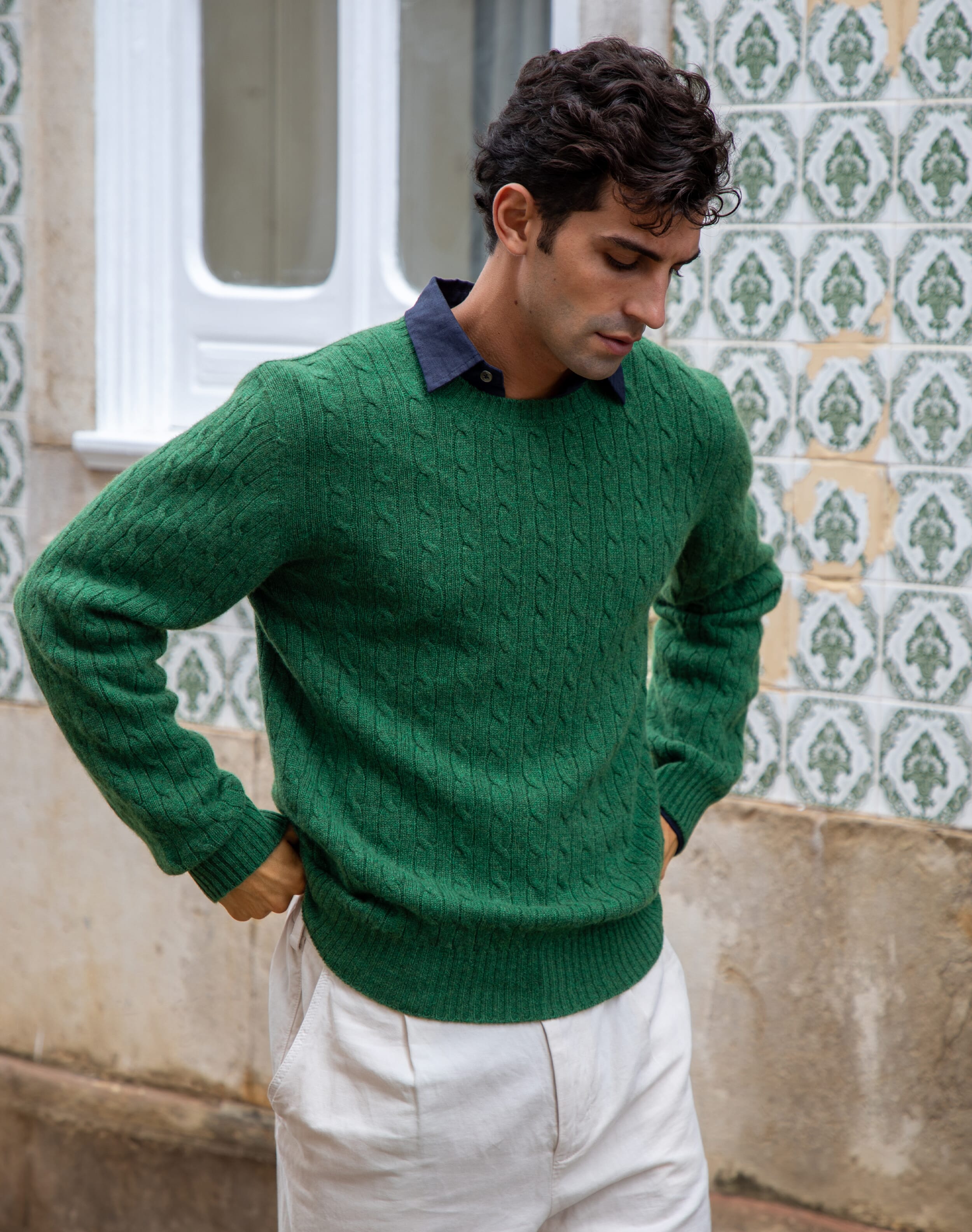 Men's Scottish Cashmere Cable Knit Jumper in Leaf Green | Brora