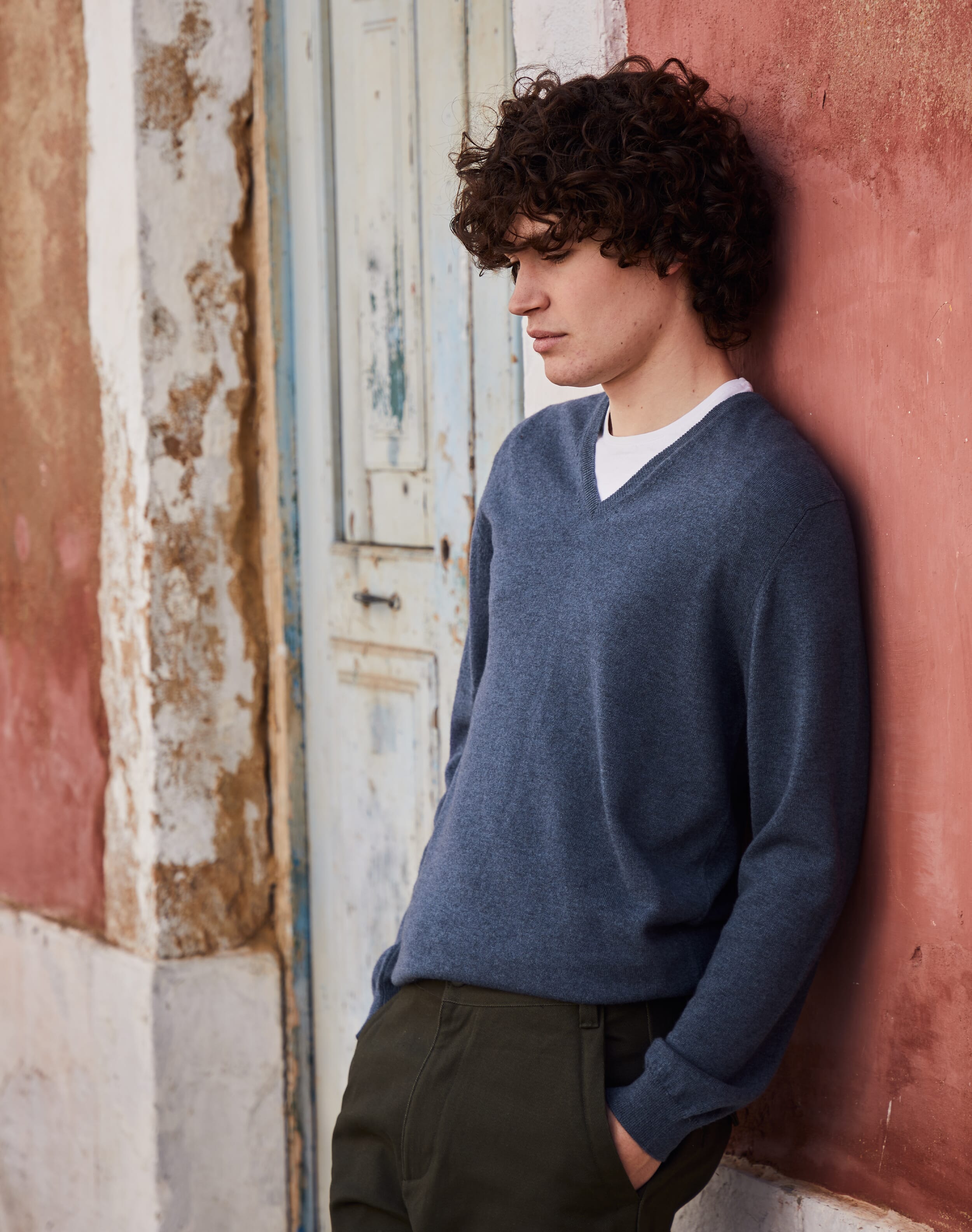 Cashmere Fine V Neck Jumper Indigo