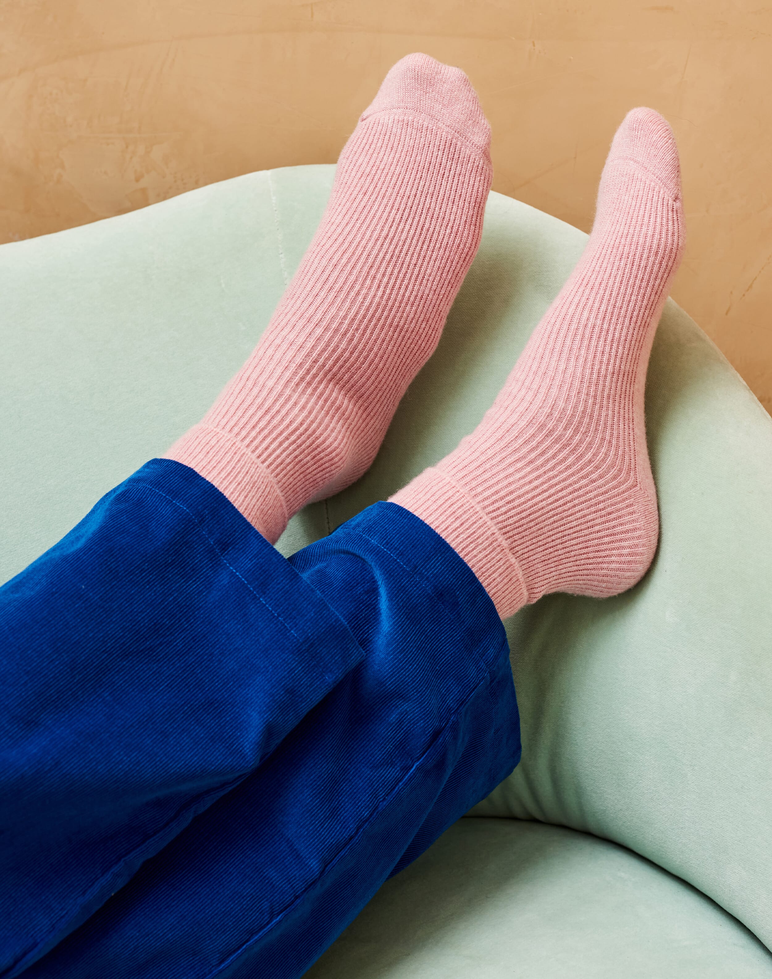 Women's Cashmere Socks Shell