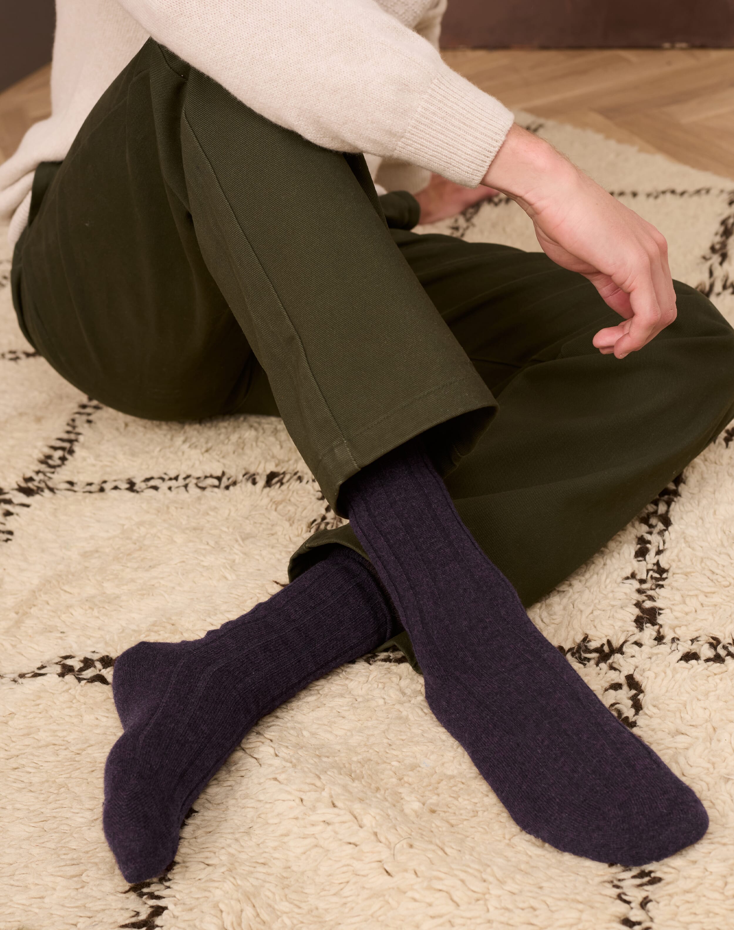 Men s Cashmere Socks Blackcurrant