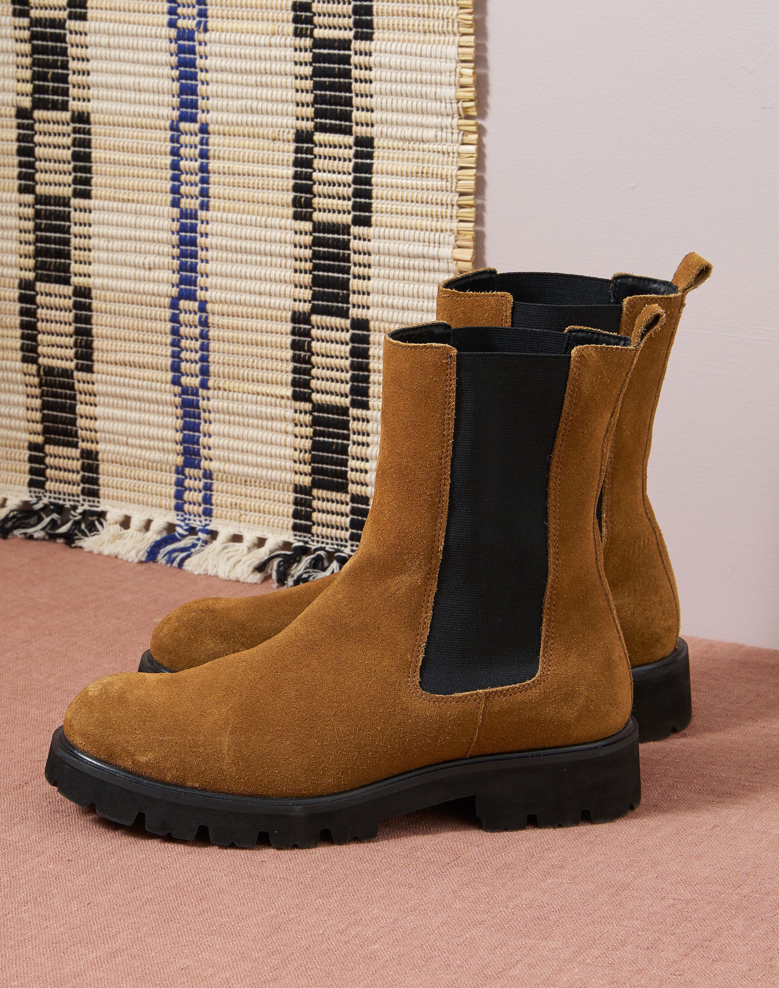 Brora Suede Chelsea Boots Toffee