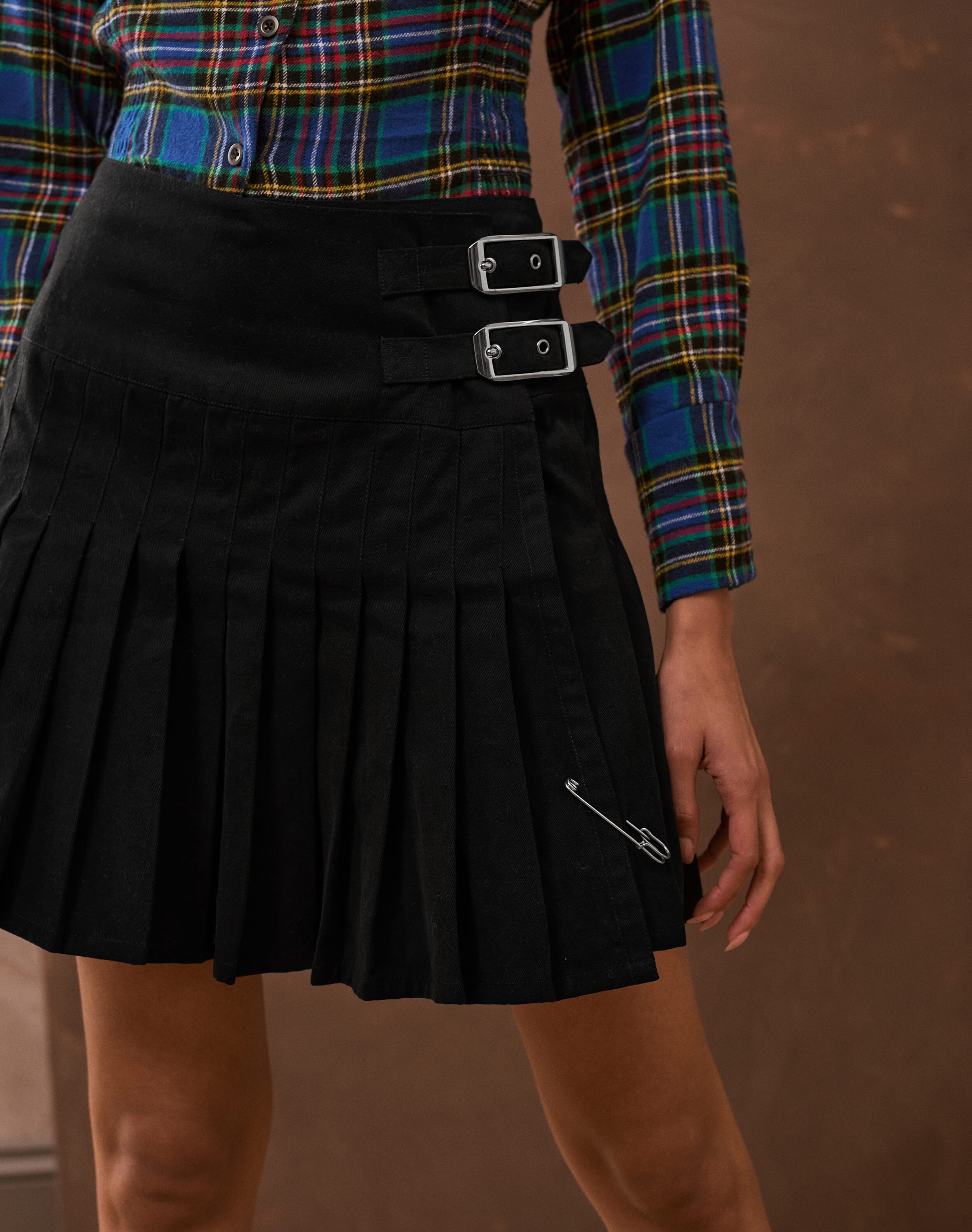 Mini Kilt in Black Women s Skirts SKYE by Brora