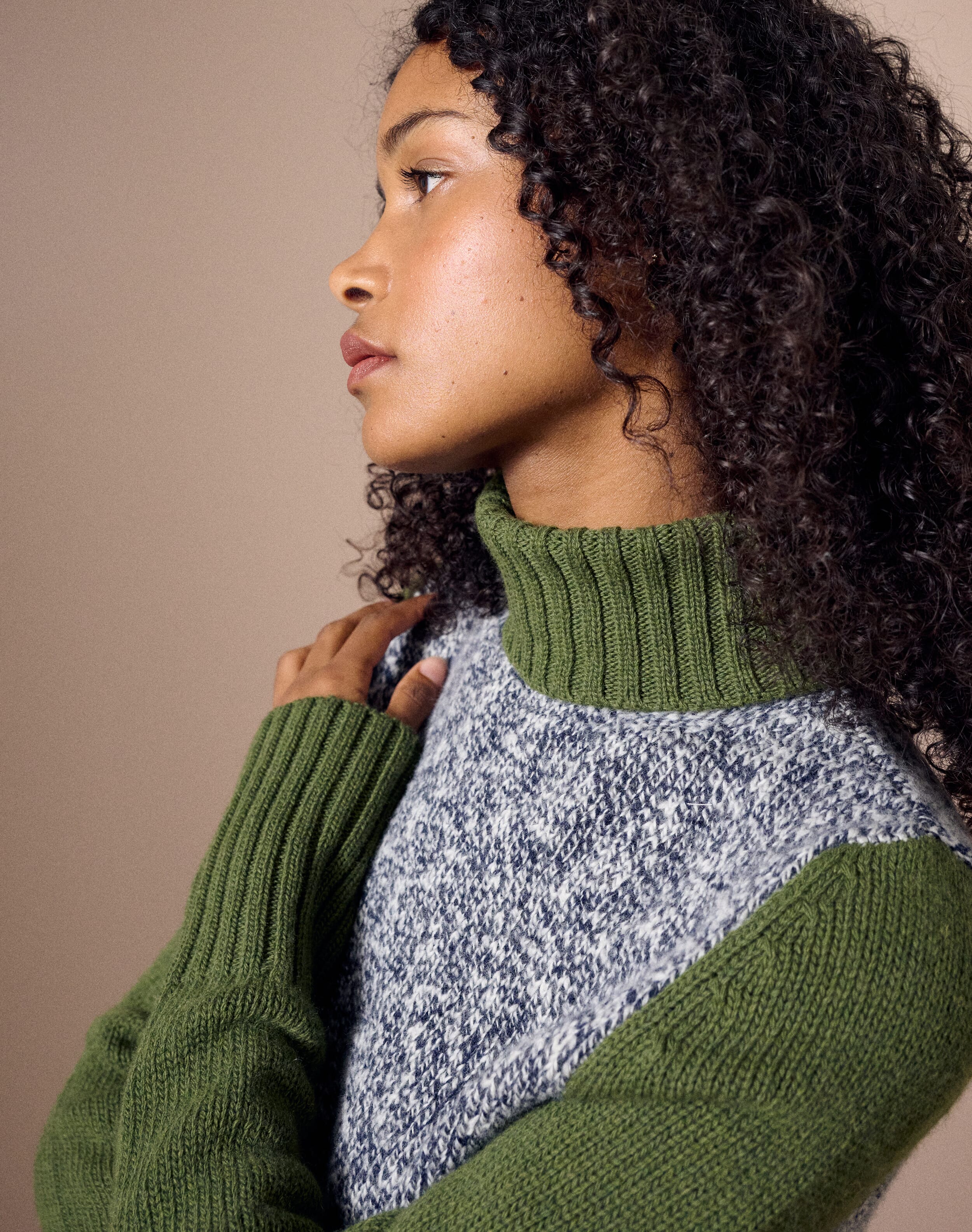 The Colour Block Marl Poloneck in Moss & Navy | Clearance