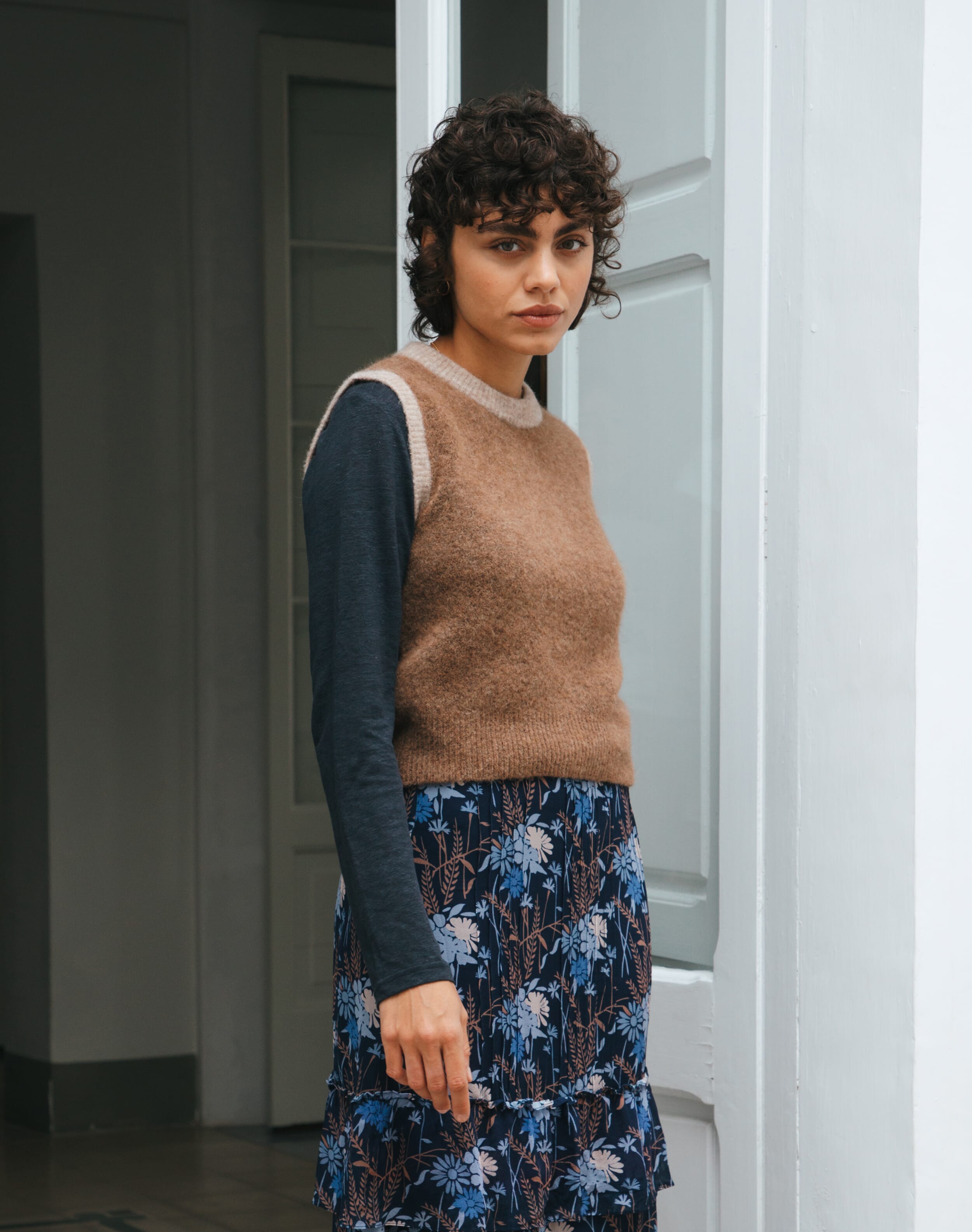 Alpaca Contrast Trim Tank in Toffee | Womenswear | Brora