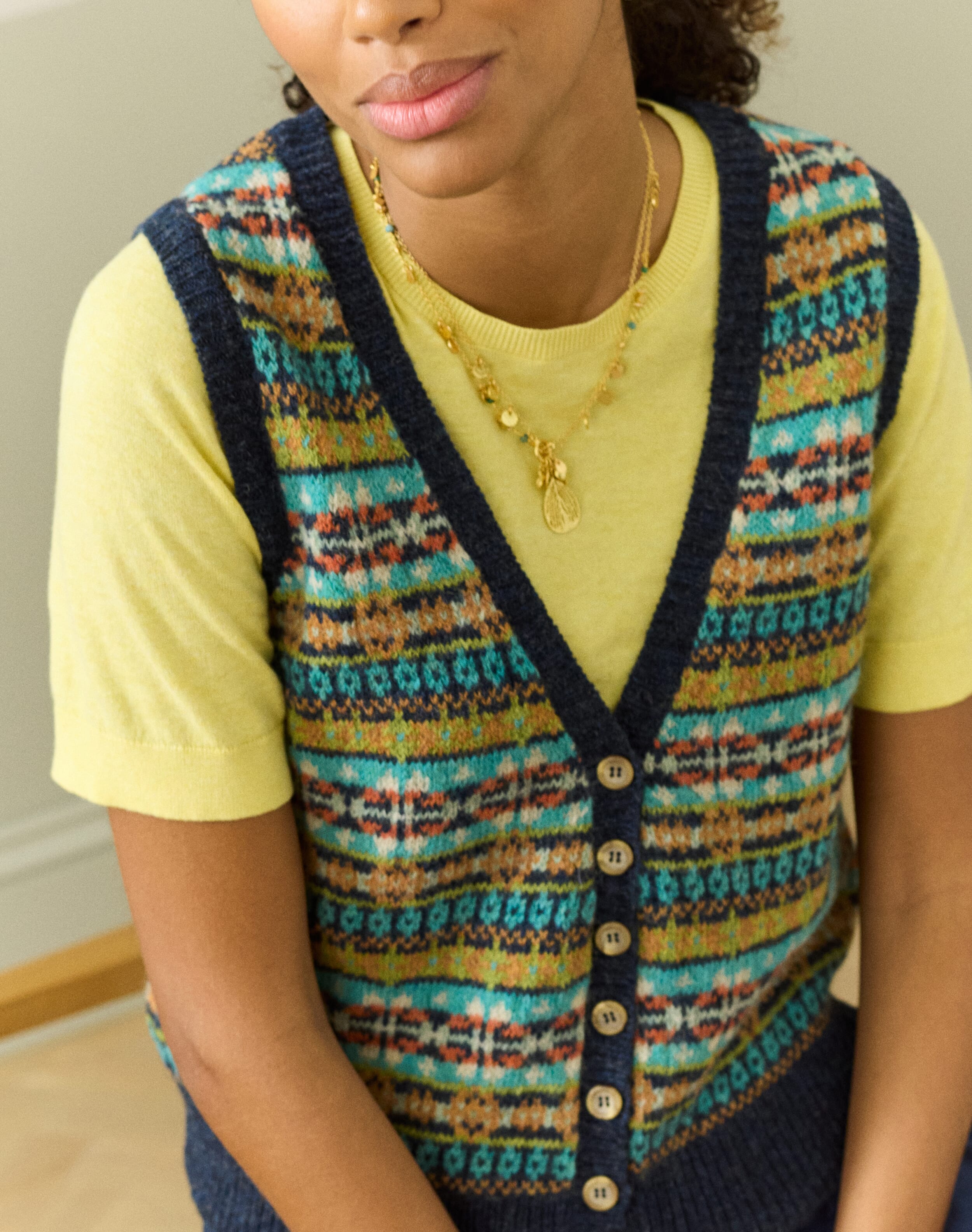 Wool Fair Isle Sleeveless Cardigan in Navy | Women's | Brora