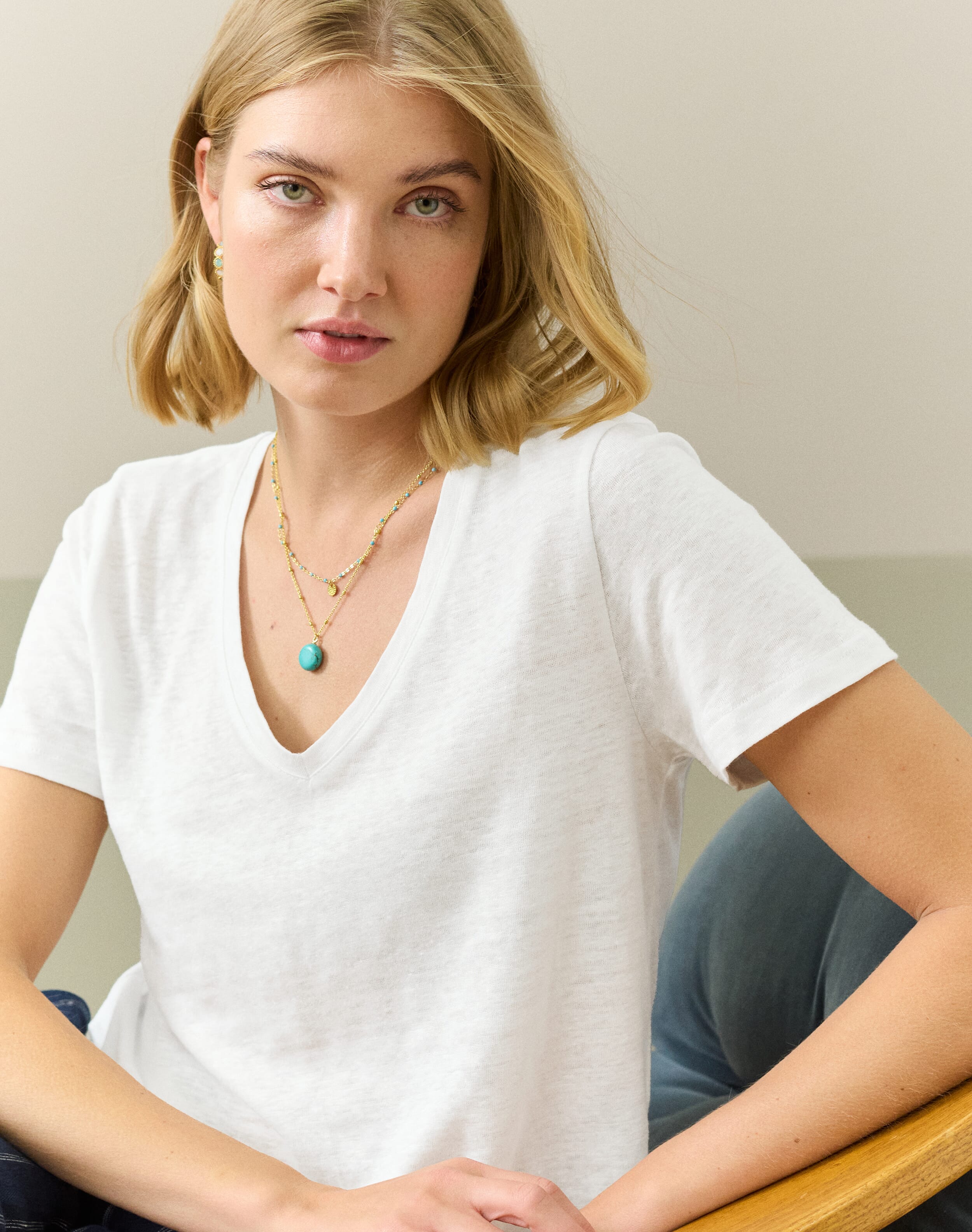 Brora Linen Knit V Neck T-Shirt White for Women  - Size: 6