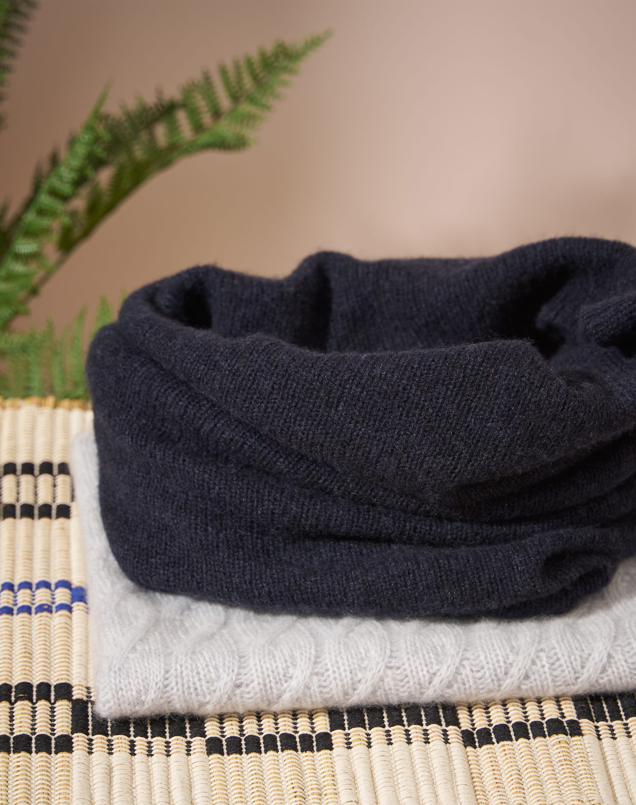 Brora Cashmere Gauzy Snood Black