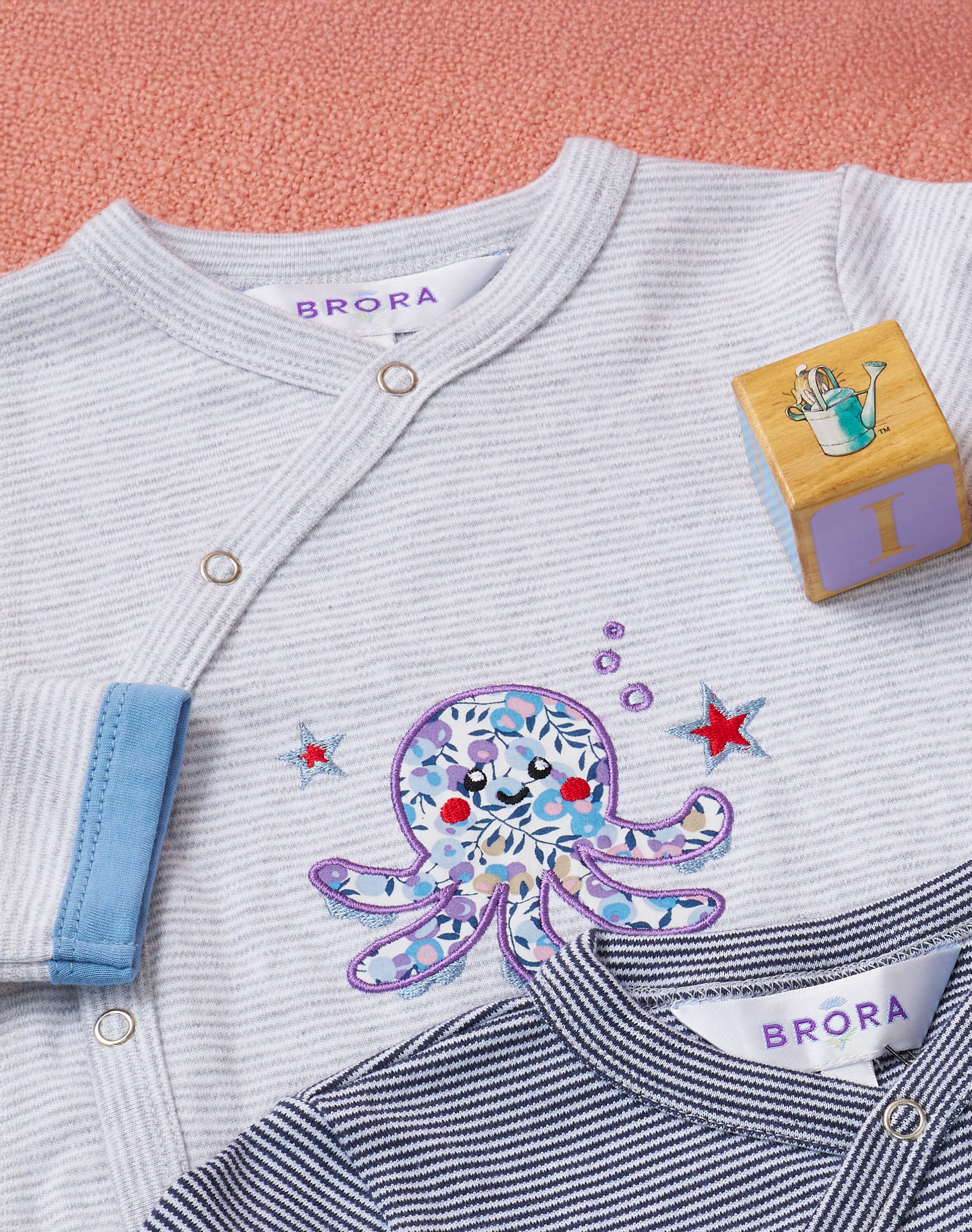 Brora Hammered Disc & Pearl Earrings & pearl