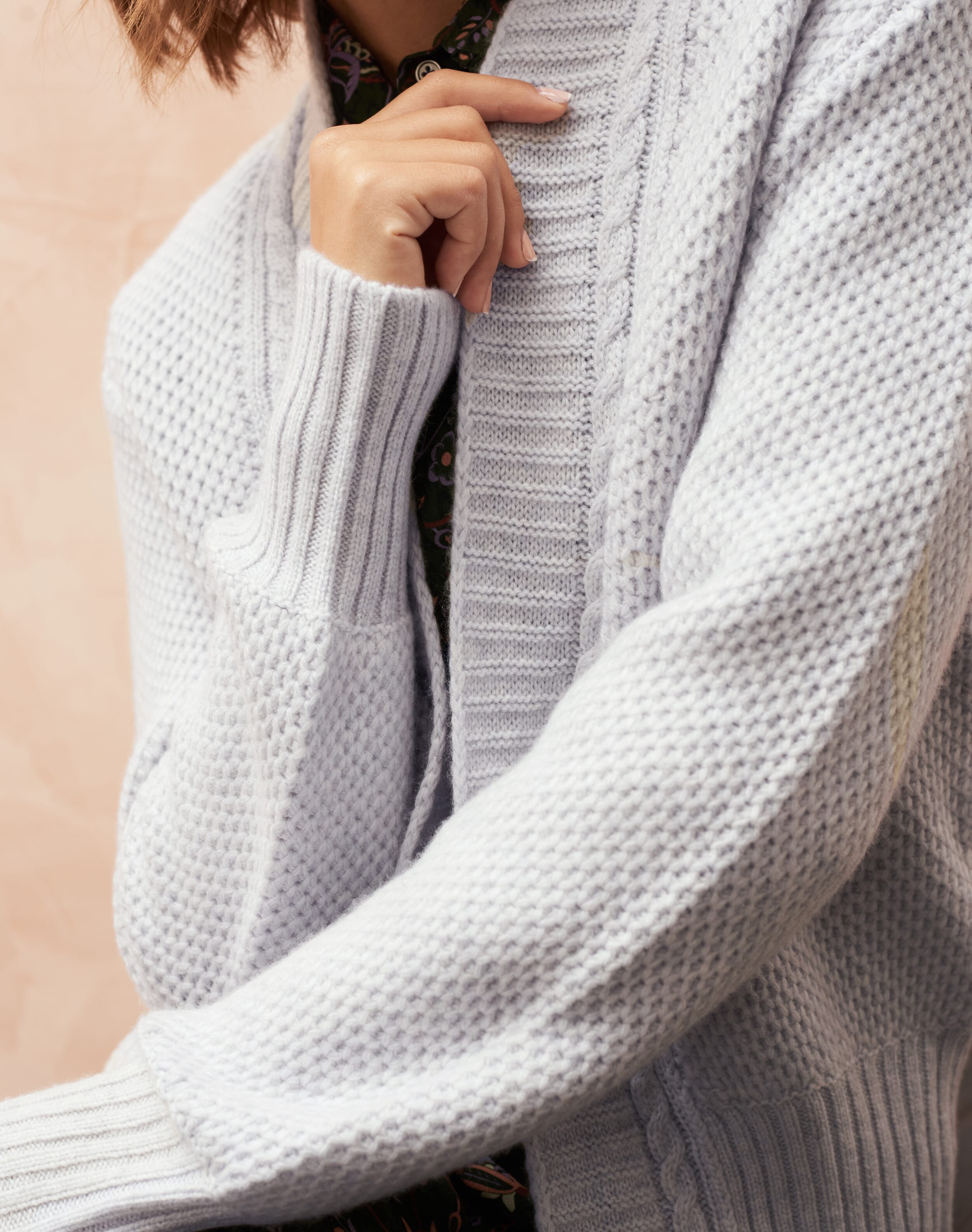 Daro Cashmere Cardigan in Petal