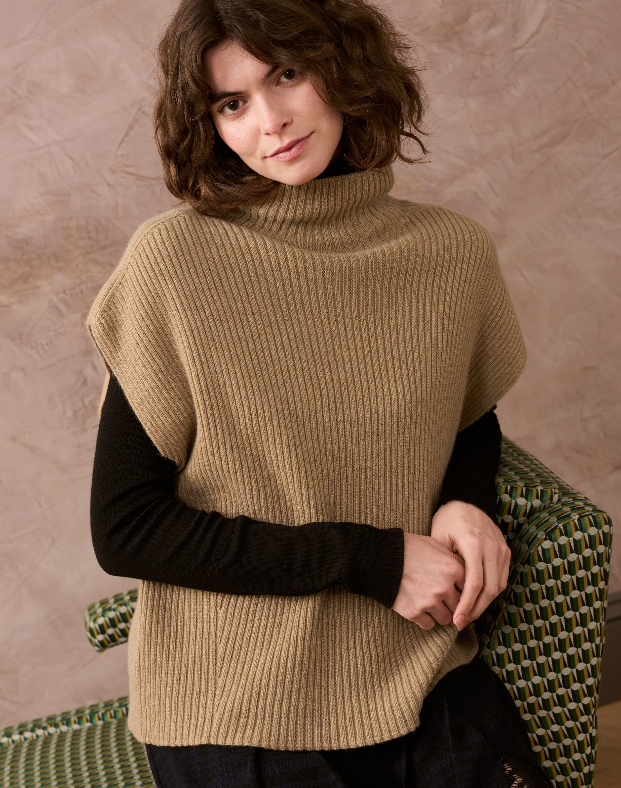 Brora Cashmere Ribbed Poncho Camel