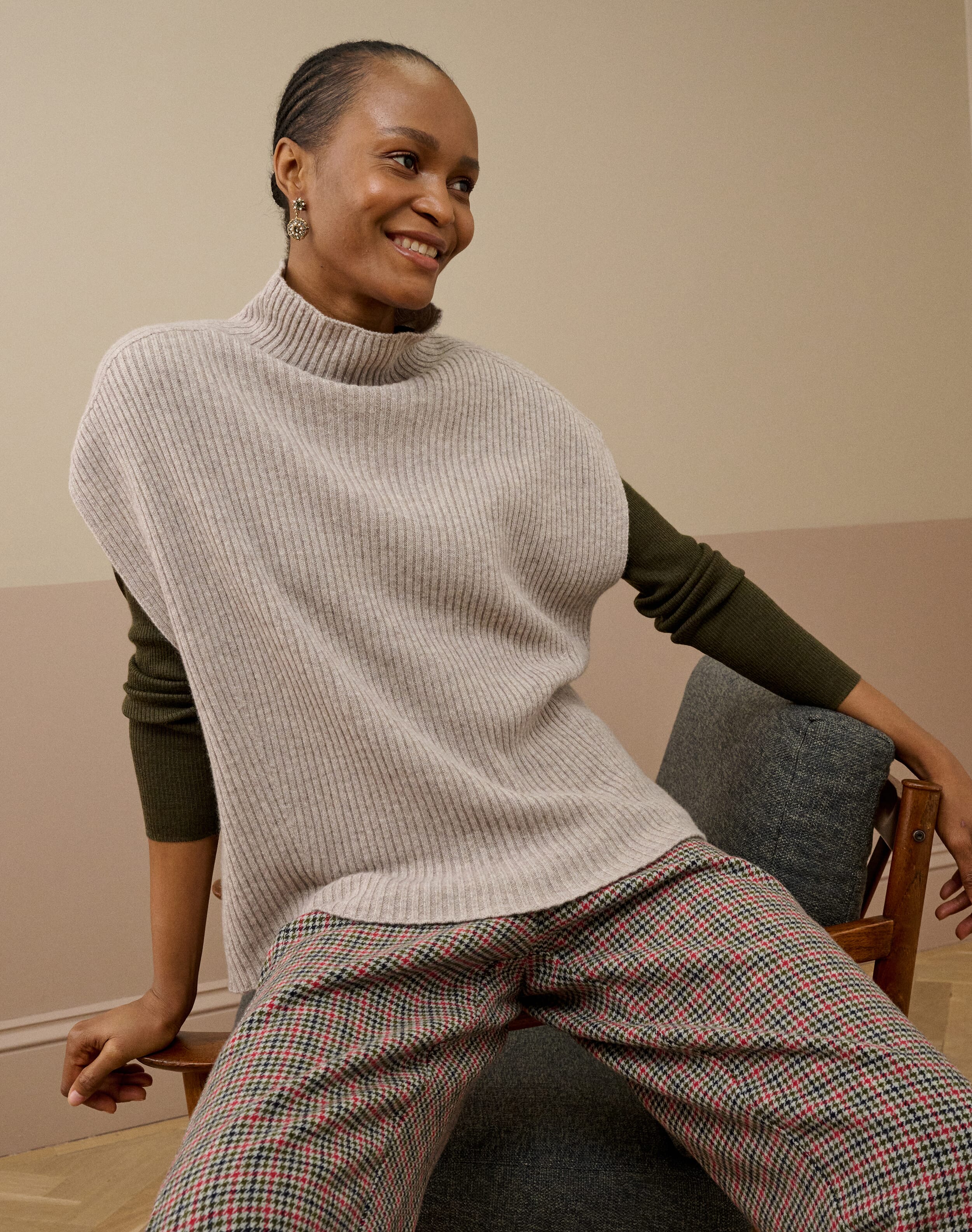 Brora Cashmere Ribbed Poncho Ash