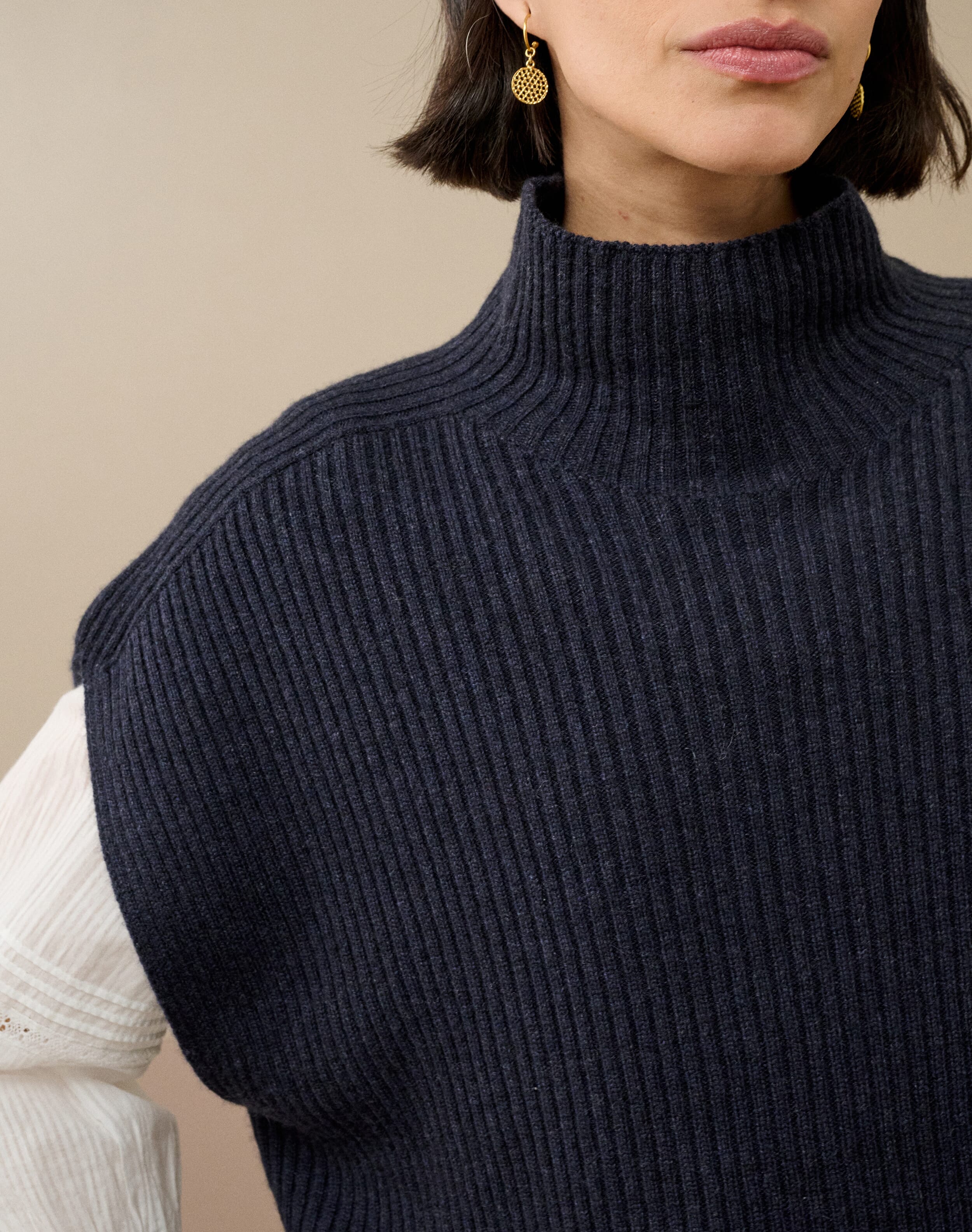 Scottish Cashmere Ribbed Poncho in Midnight | Brora Clearance