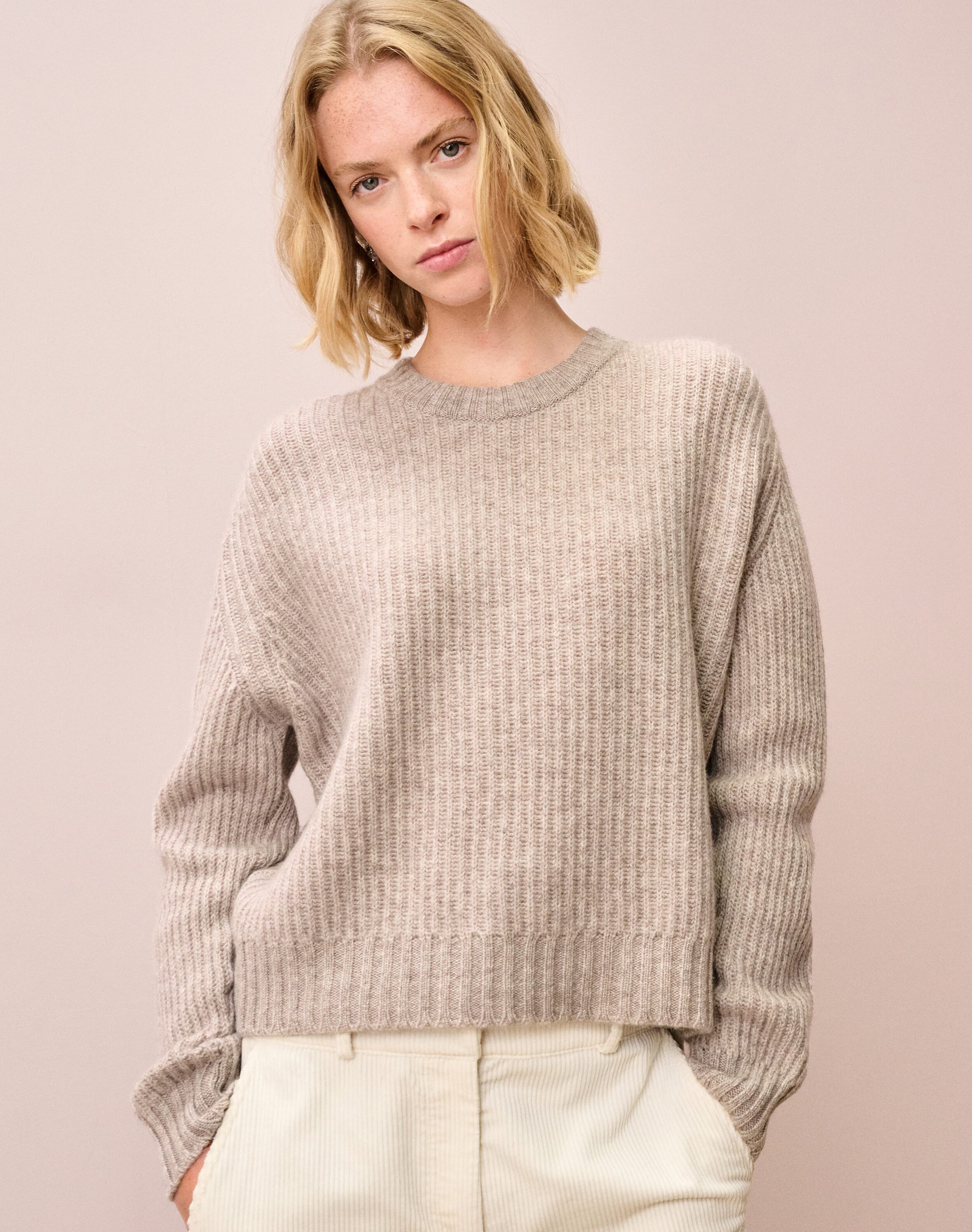 Scottish Cashmere Gauzy Ribbed Jumper in Ash | Brora